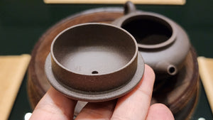 Li Mao 立帽, 130ml, Gu Fa Lian Ni (Most Archaic Clay Forming) ~ Qing Hui Duan Ni *古法练泥~青灰段泥, L4 Assoc Master Du Cheng Yao 堵程尧。
