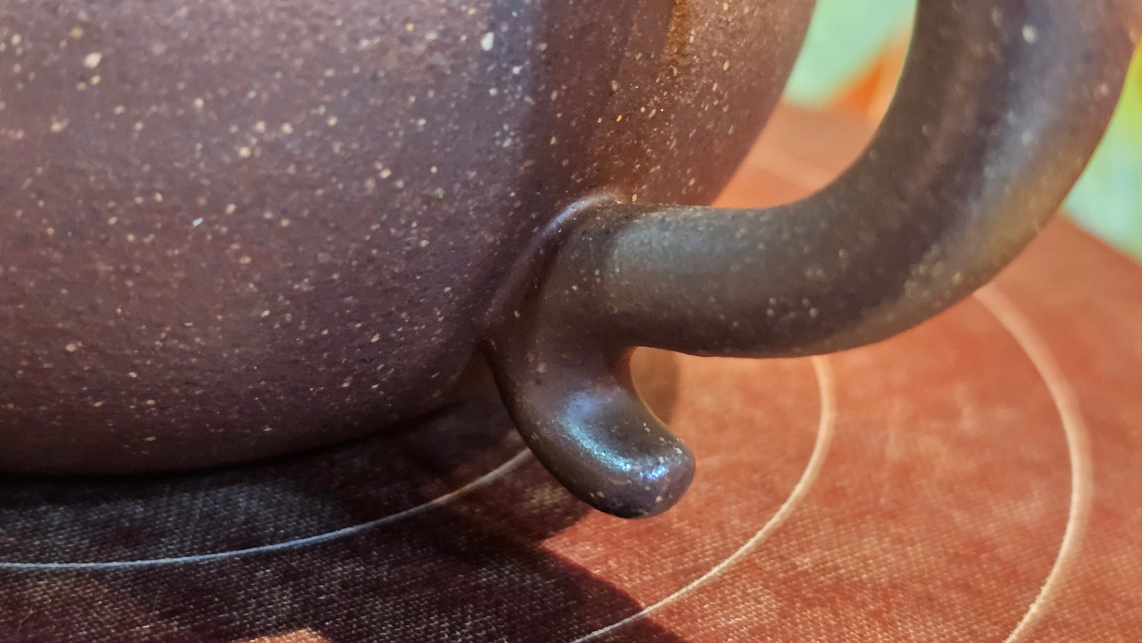 Lian Zi 莲子, 265.2ml, Lao Zi Ni 老紫泥 (Particular High Graininess, and Low Sieve Count), by Craftsman Chen Fa Chu 陈法初。