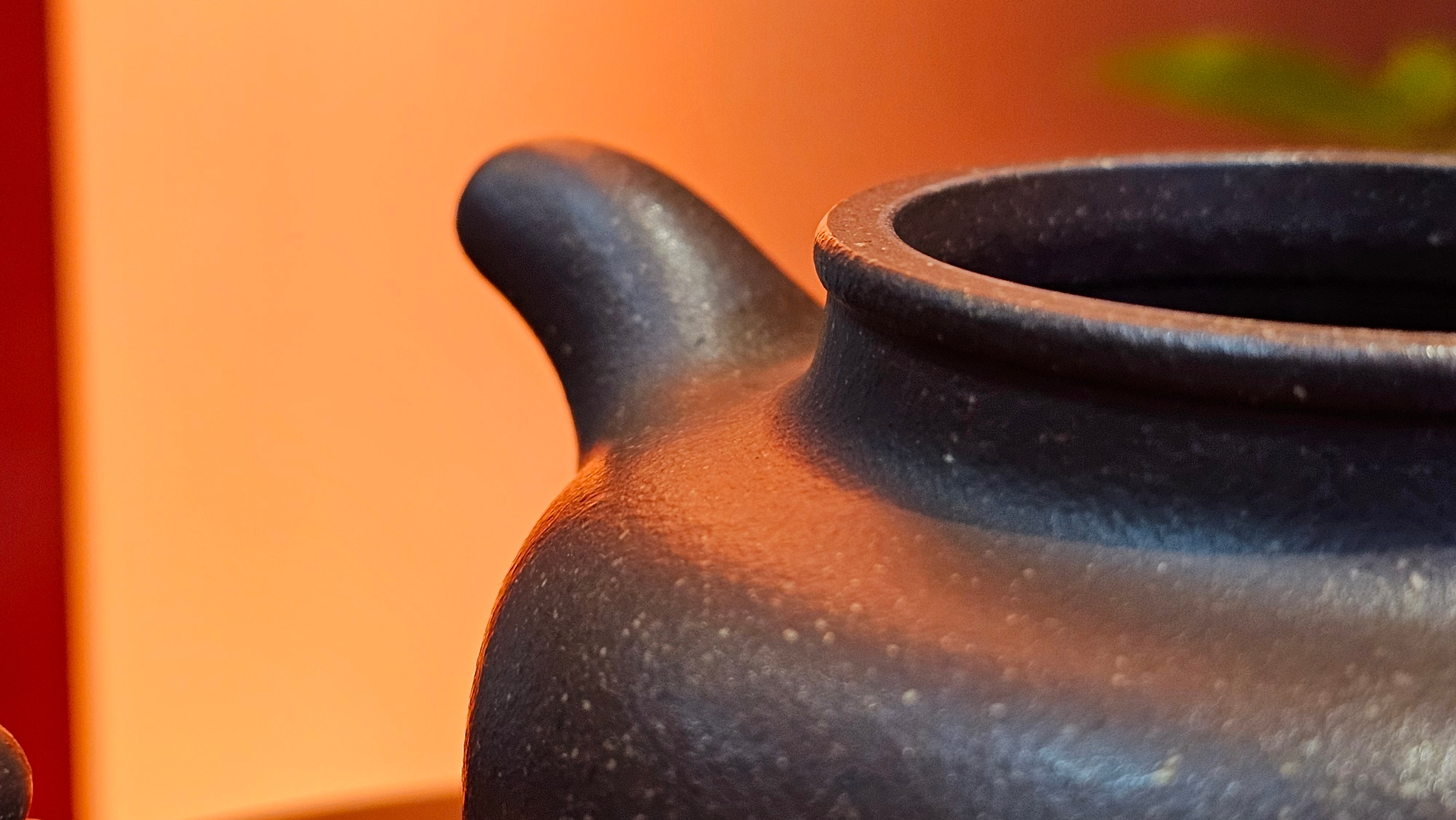 Lian Zi 莲子, 265.2ml, Lao Zi Ni 老紫泥 (Particular High Graininess, and Low Sieve Count), by Craftsman Chen Fa Chu 陈法初。