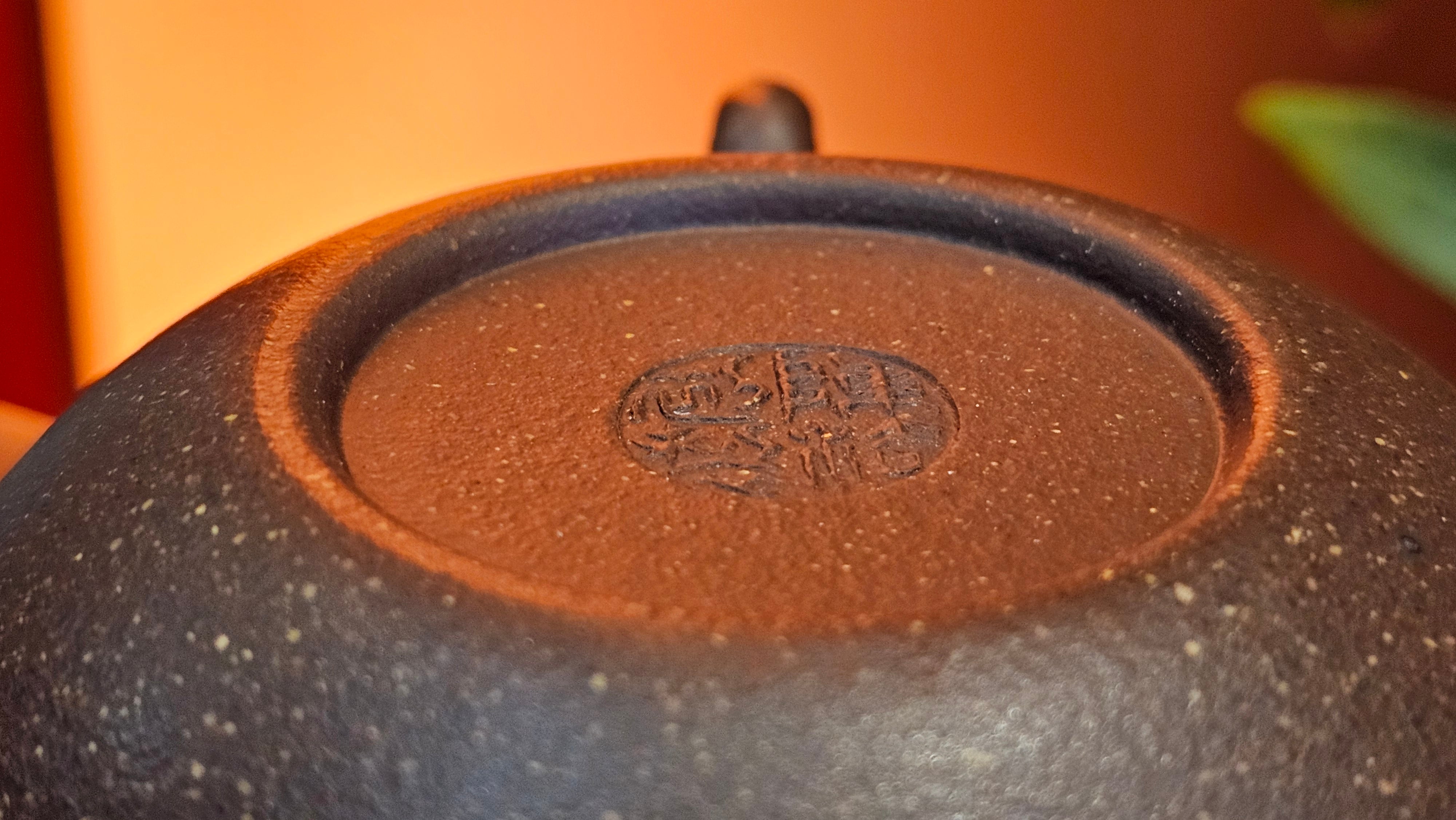 Lian Zi 莲子, 265.2ml, Lao Zi Ni 老紫泥 (Particular High Graininess, and Low Sieve Count), by Craftsman Chen Fa Chu 陈法初。