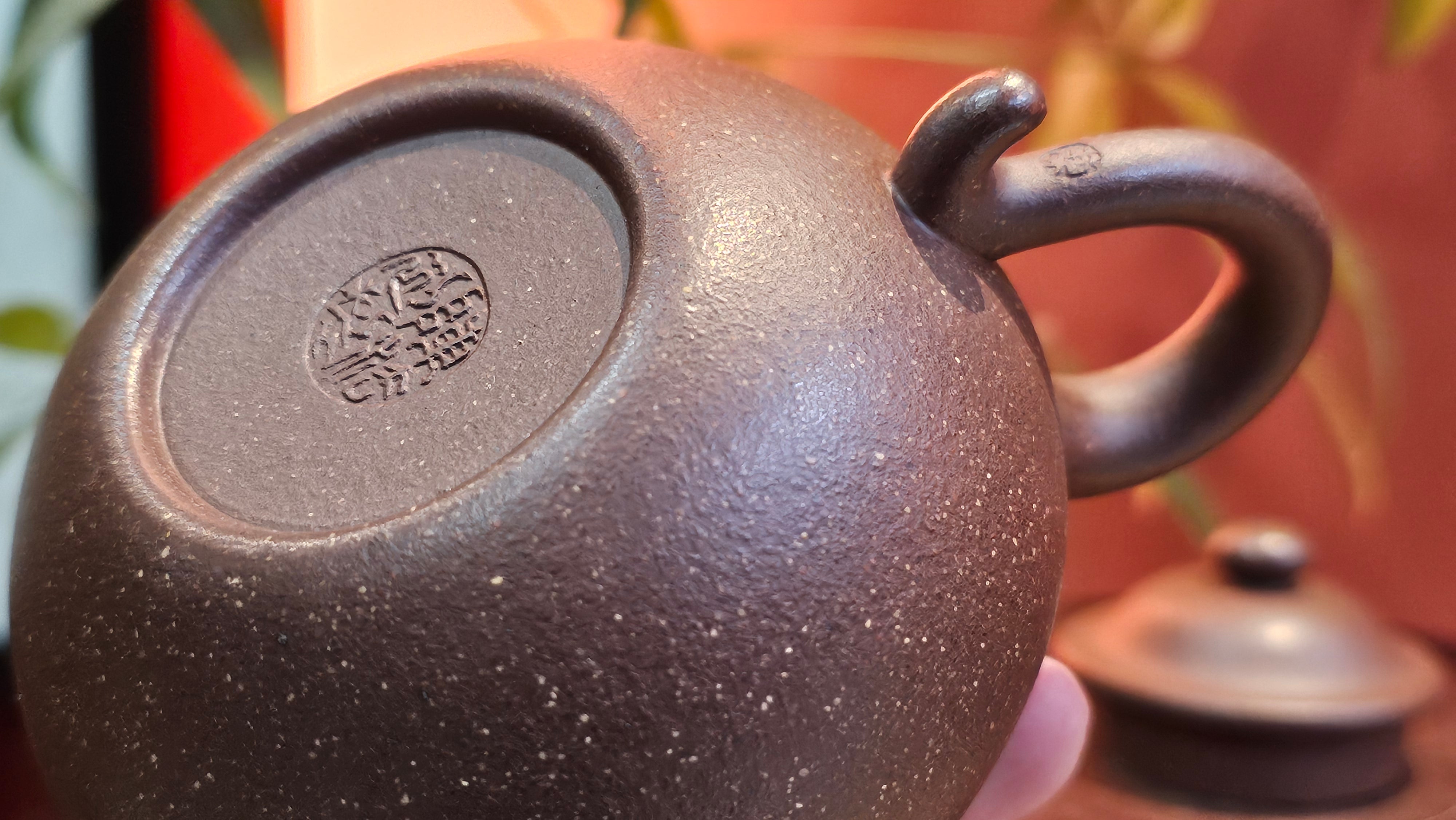 Lian Zi 莲子, 265.2ml, Lao Zi Ni 老紫泥 (Particular High Graininess, and Low Sieve Count), by Craftsman Chen Fa Chu 陈法初。