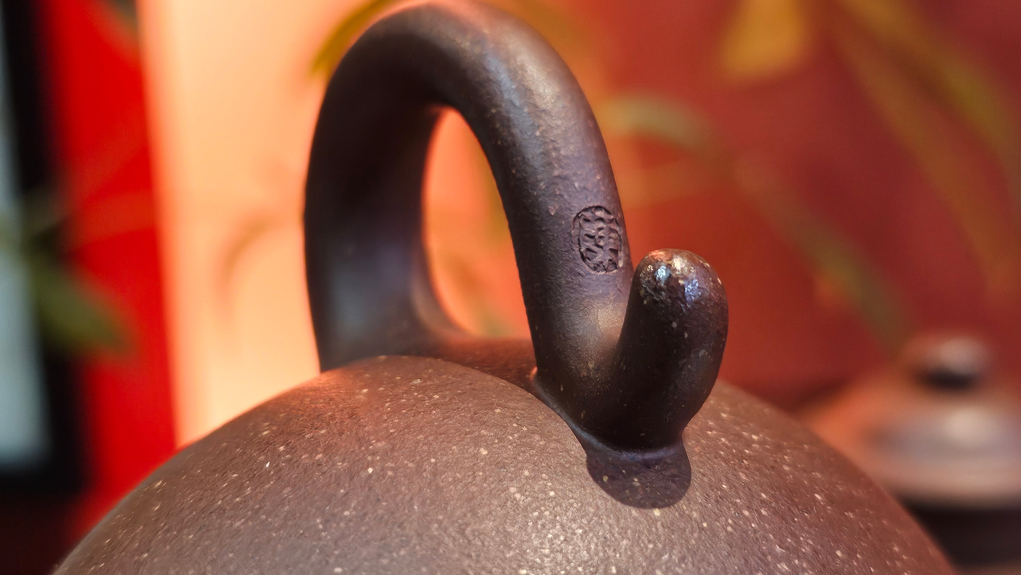 Lian Zi 莲子, 265.2ml, Lao Zi Ni 老紫泥 (Particular High Graininess, and Low Sieve Count), by Craftsman Chen Fa Chu 陈法初。