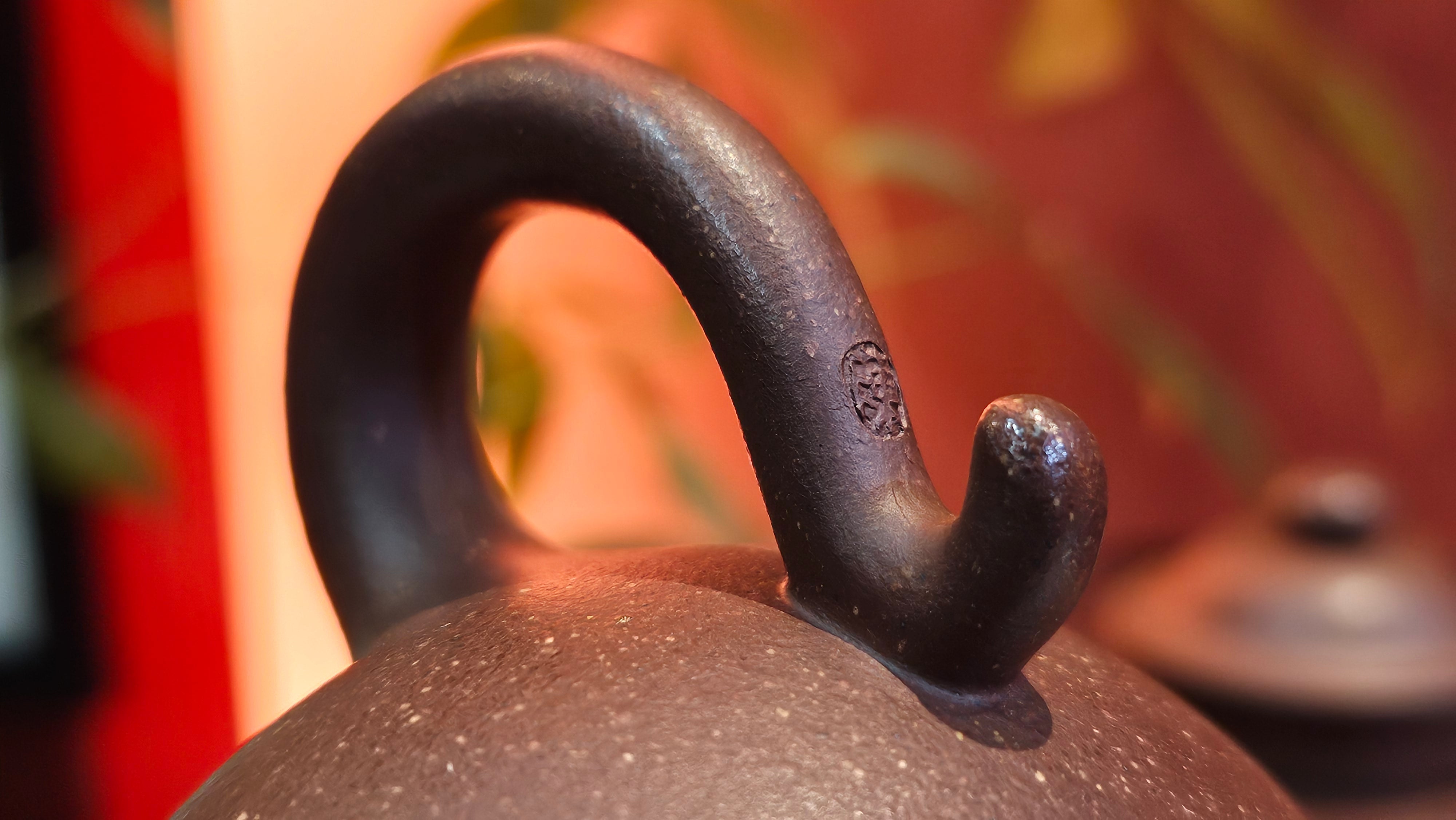 Lian Zi 莲子, 265.2ml, Lao Zi Ni 老紫泥 (Particular High Graininess, and Low Sieve Count), by Craftsman Chen Fa Chu 陈法初。