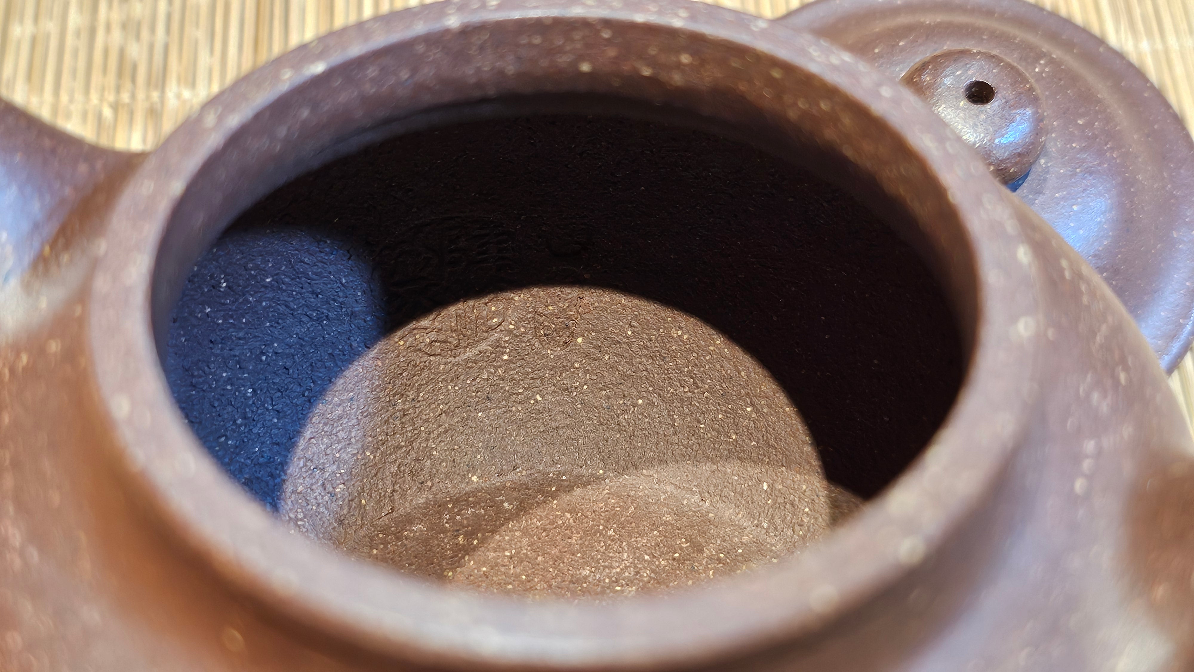 Lian Zi 莲子, 265.2ml, Lao Zi Ni 老紫泥 (Particular High Graininess, and Low Sieve Count), by Craftsman Chen Fa Chu 陈法初。