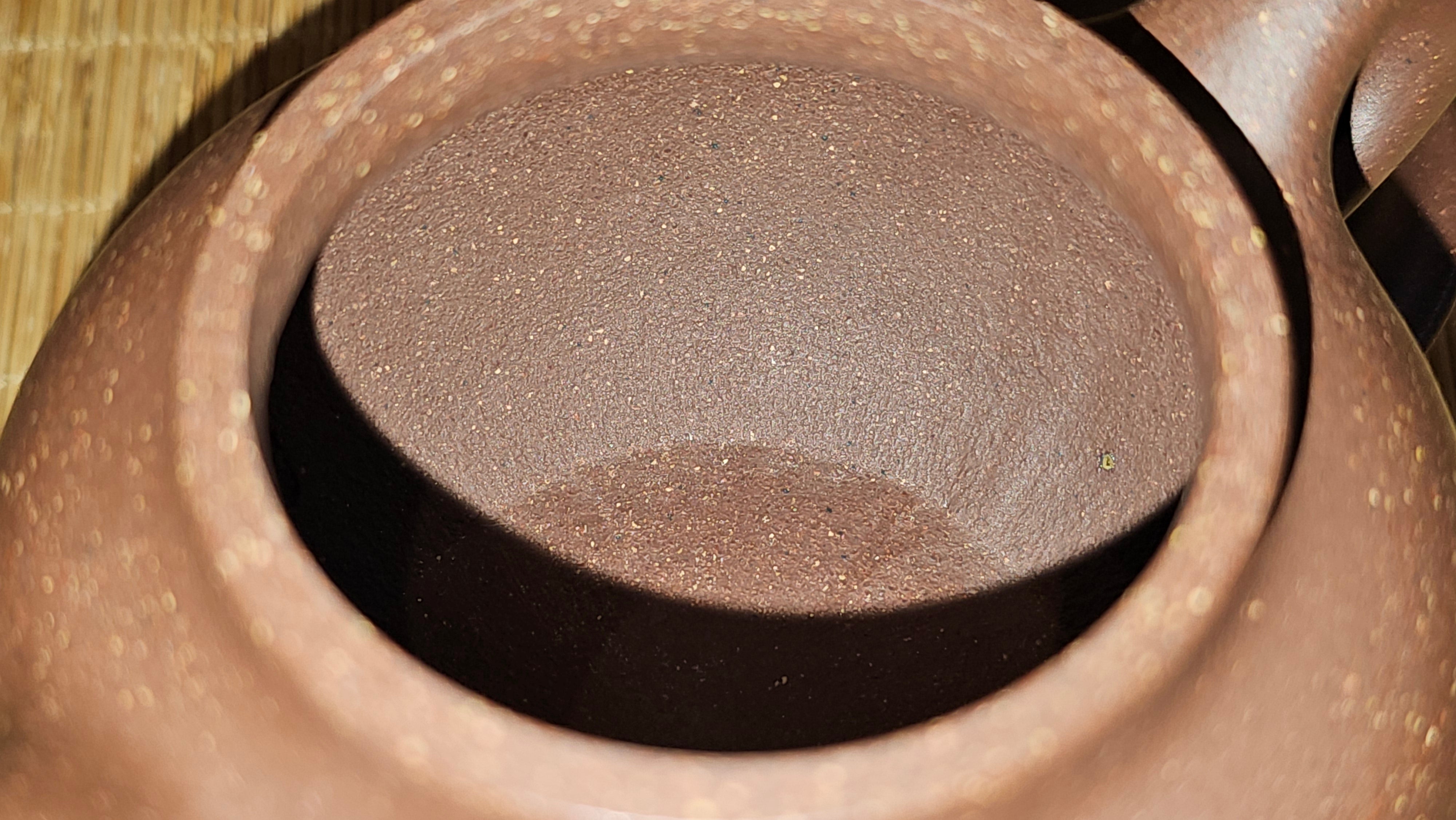 Lian Zi 莲子, 265.2ml, Lao Zi Ni 老紫泥 (Particular High Graininess, and Low Sieve Count), by Craftsman Chen Fa Chu 陈法初。