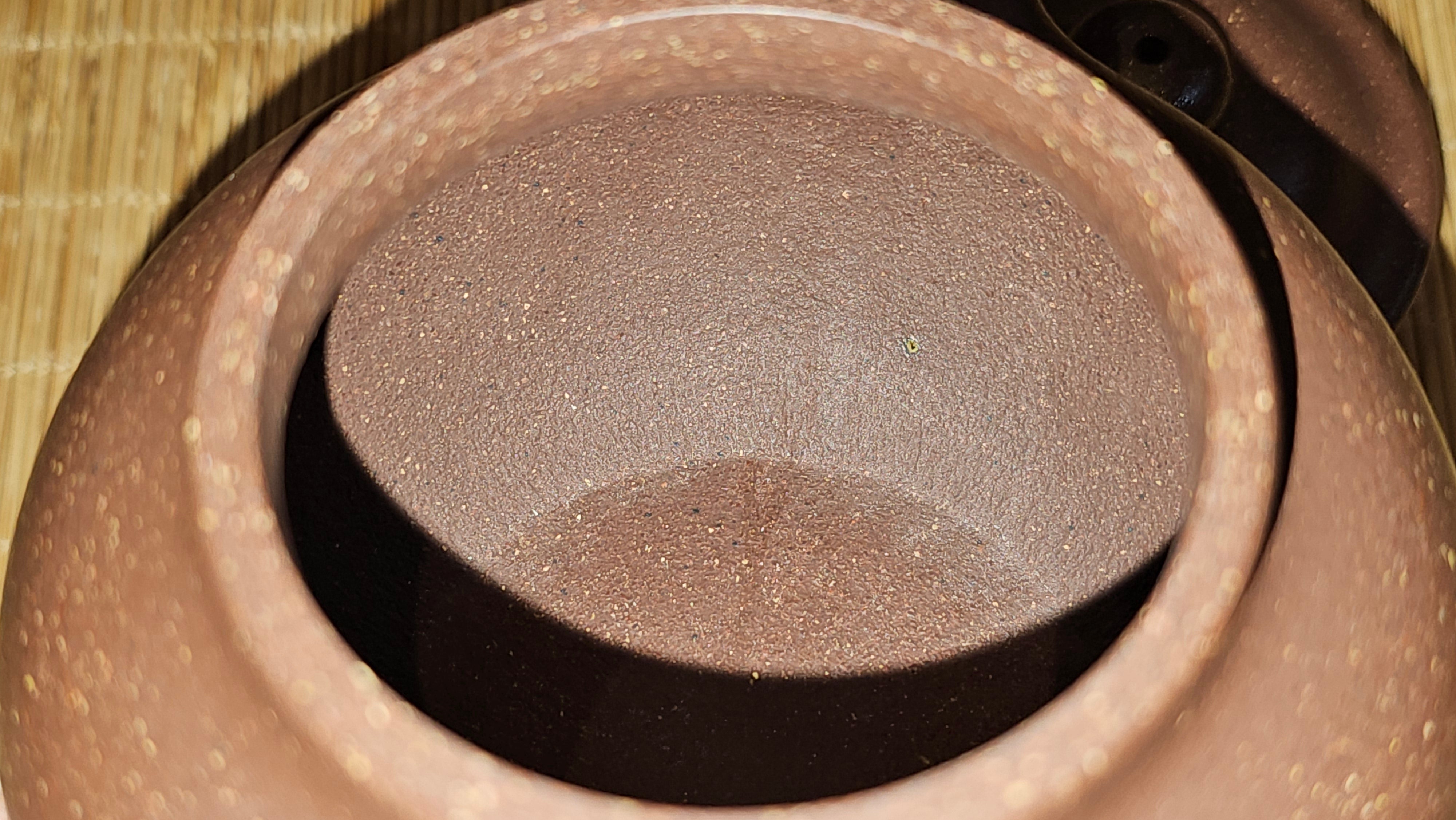 Lian Zi 莲子, 265.2ml, Lao Zi Ni 老紫泥 (Particular High Graininess, and Low Sieve Count), by Craftsman Chen Fa Chu 陈法初。
