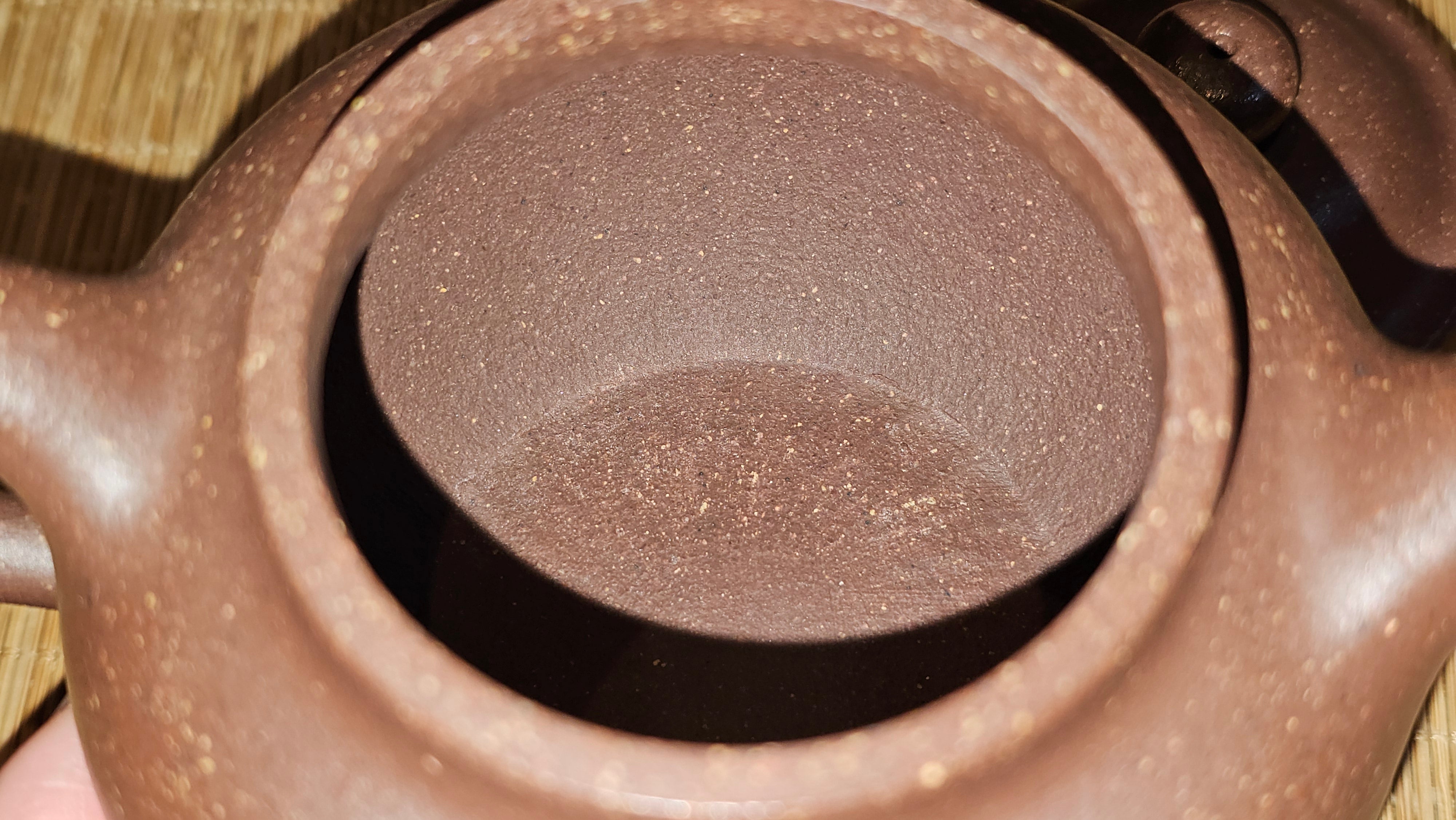 Lian Zi 莲子, 265.2ml, Lao Zi Ni 老紫泥 (Particular High Graininess, and Low Sieve Count), by Craftsman Chen Fa Chu 陈法初。