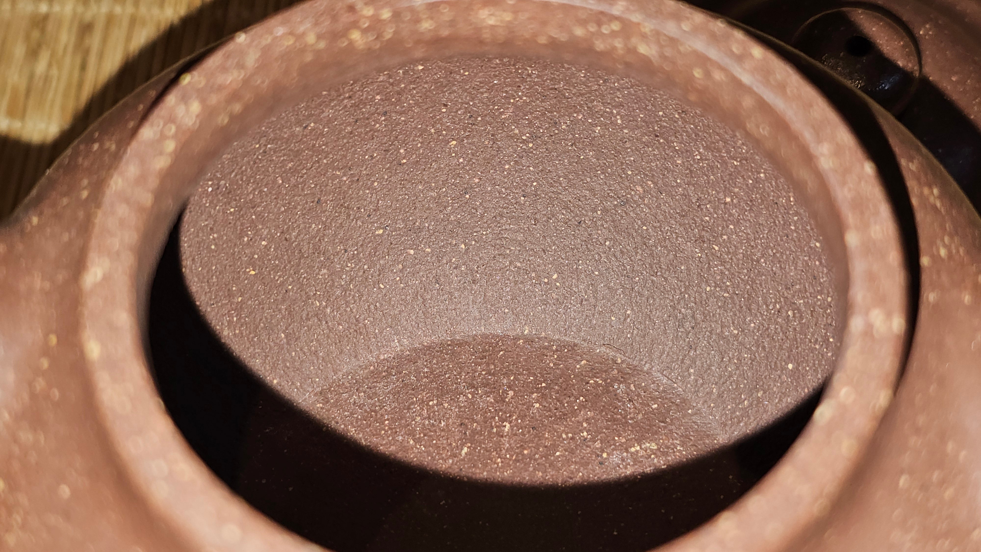 Lian Zi 莲子, 265.2ml, Lao Zi Ni 老紫泥 (Particular High Graininess, and Low Sieve Count), by Craftsman Chen Fa Chu 陈法初。