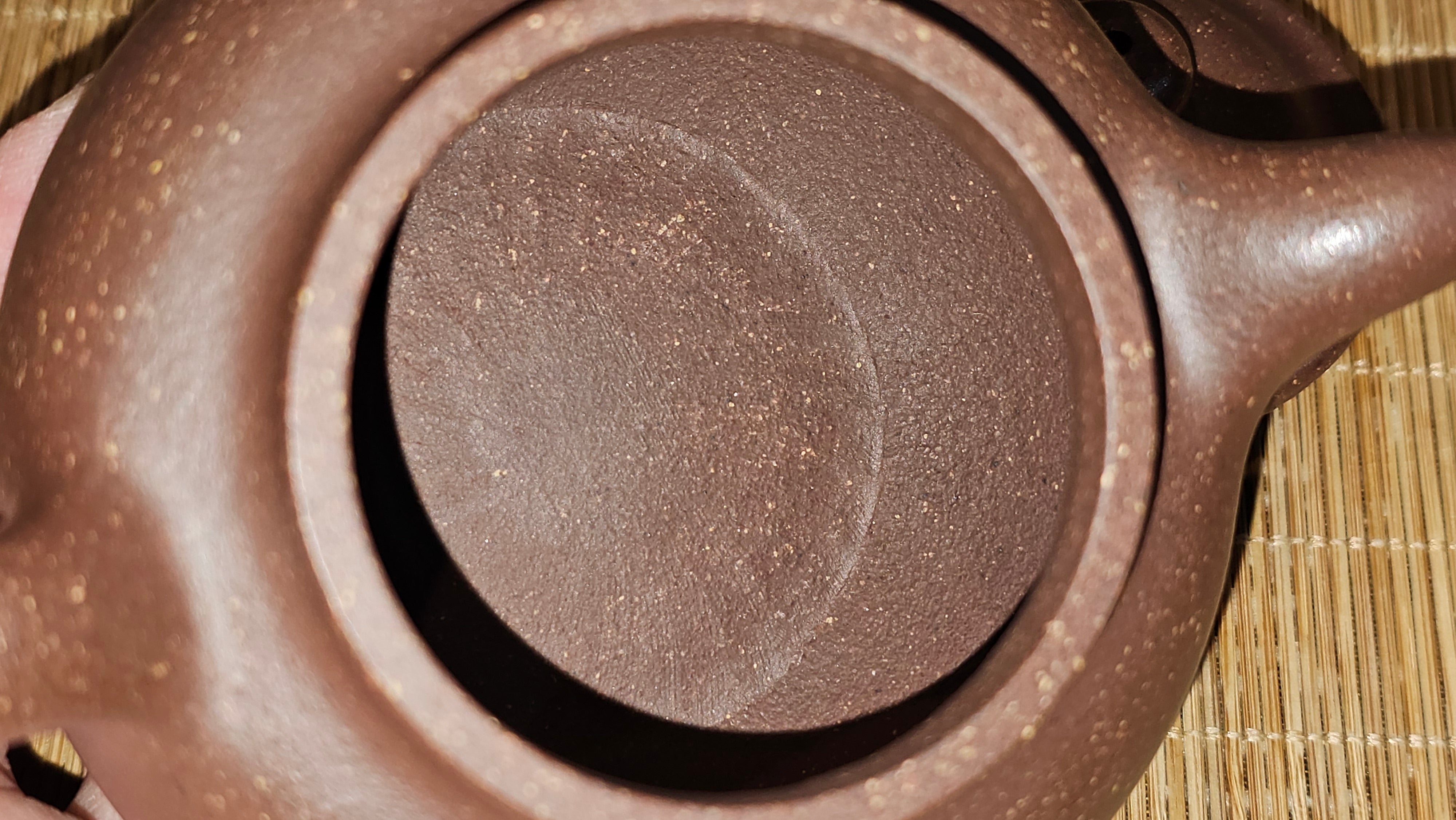 Lian Zi 莲子, 265.2ml, Lao Zi Ni 老紫泥 (Particular High Graininess, and Low Sieve Count), by Craftsman Chen Fa Chu 陈法初。