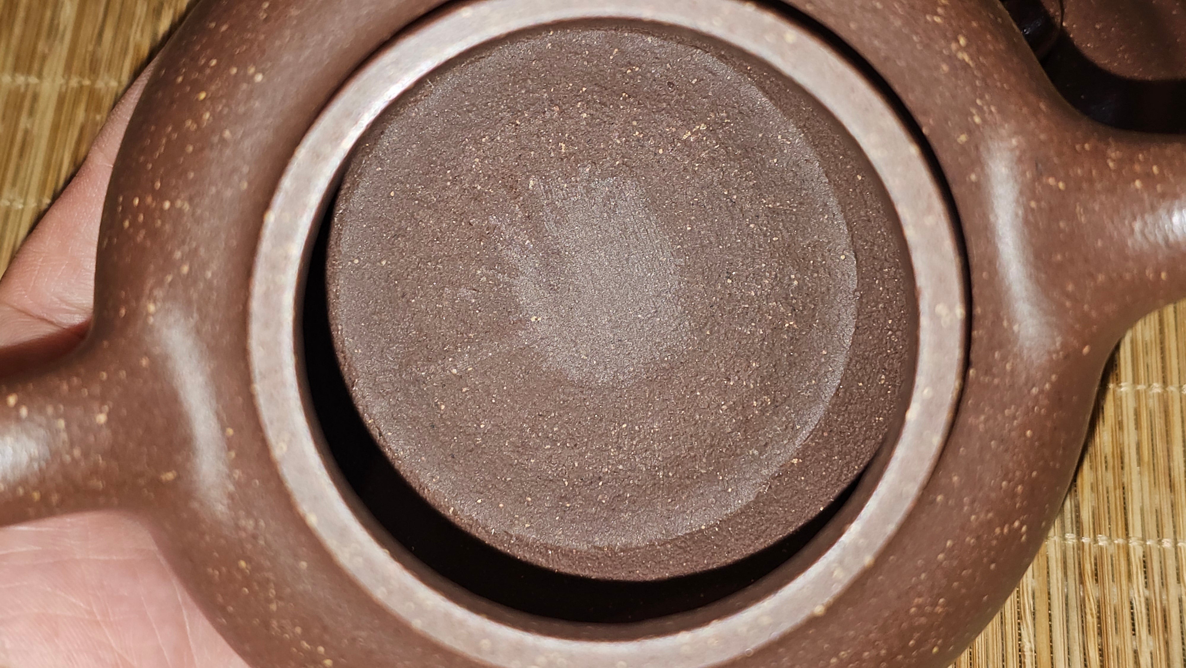 Lian Zi 莲子, 265.2ml, Lao Zi Ni 老紫泥 (Particular High Graininess, and Low Sieve Count), by Craftsman Chen Fa Chu 陈法初。