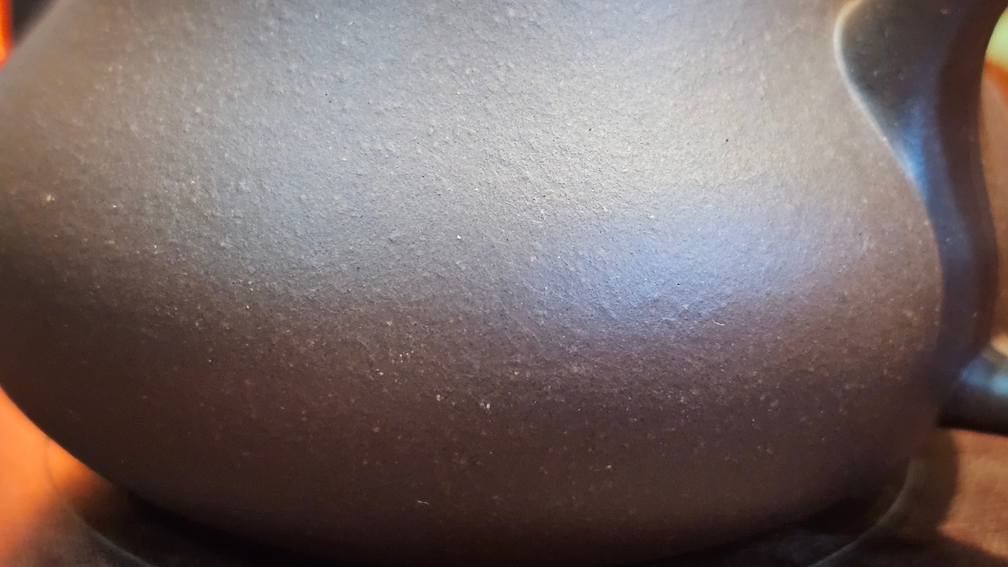 Jun De 君德, 190.2ml, Di Cao Qing Zi Ni 底槽青紫泥, by Craftsman Gu Xiao Ming 顾小明。