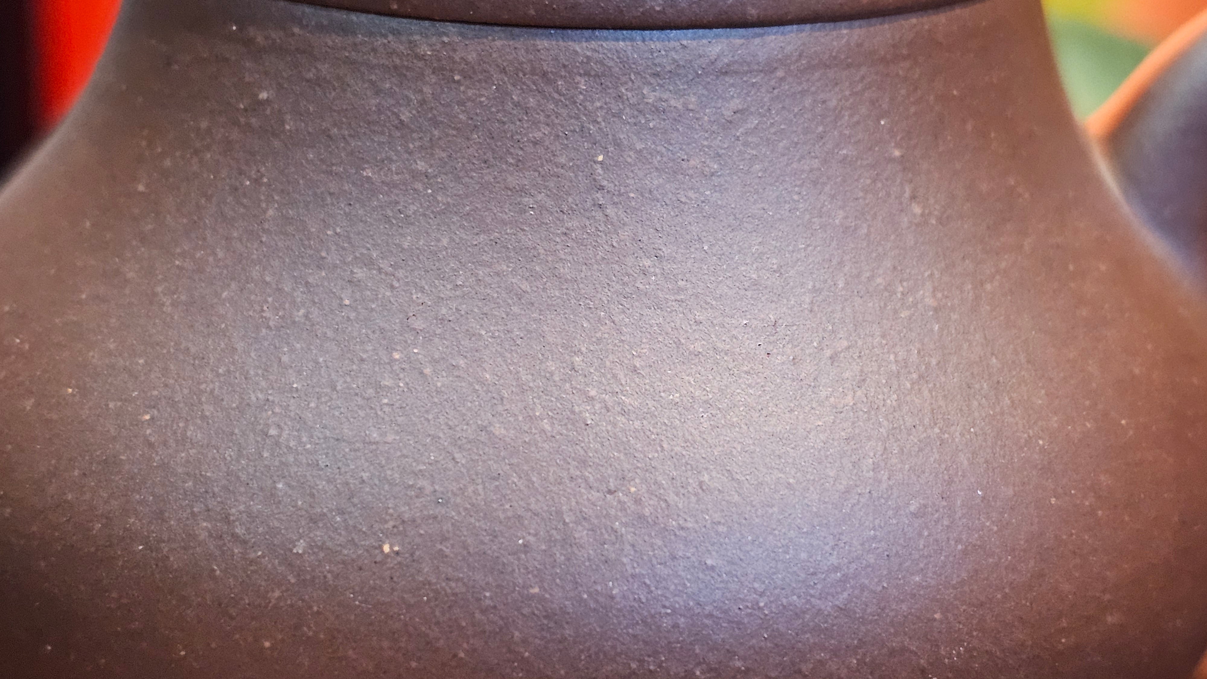 Jun De 君德, 190.2ml, Di Cao Qing Zi Ni 底槽青紫泥, by Craftsman Gu Xiao Ming 顾小明。