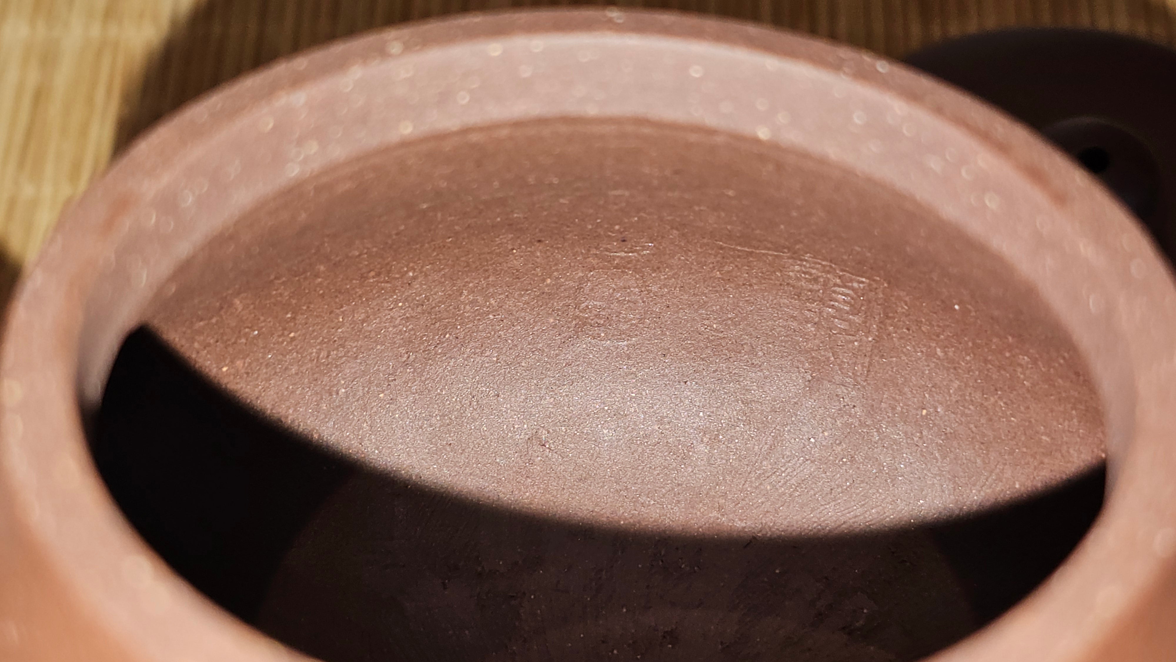 Jun De 君德, 190.2ml, Di Cao Qing Zi Ni 底槽青紫泥, by Craftsman Gu Xiao Ming 顾小明。