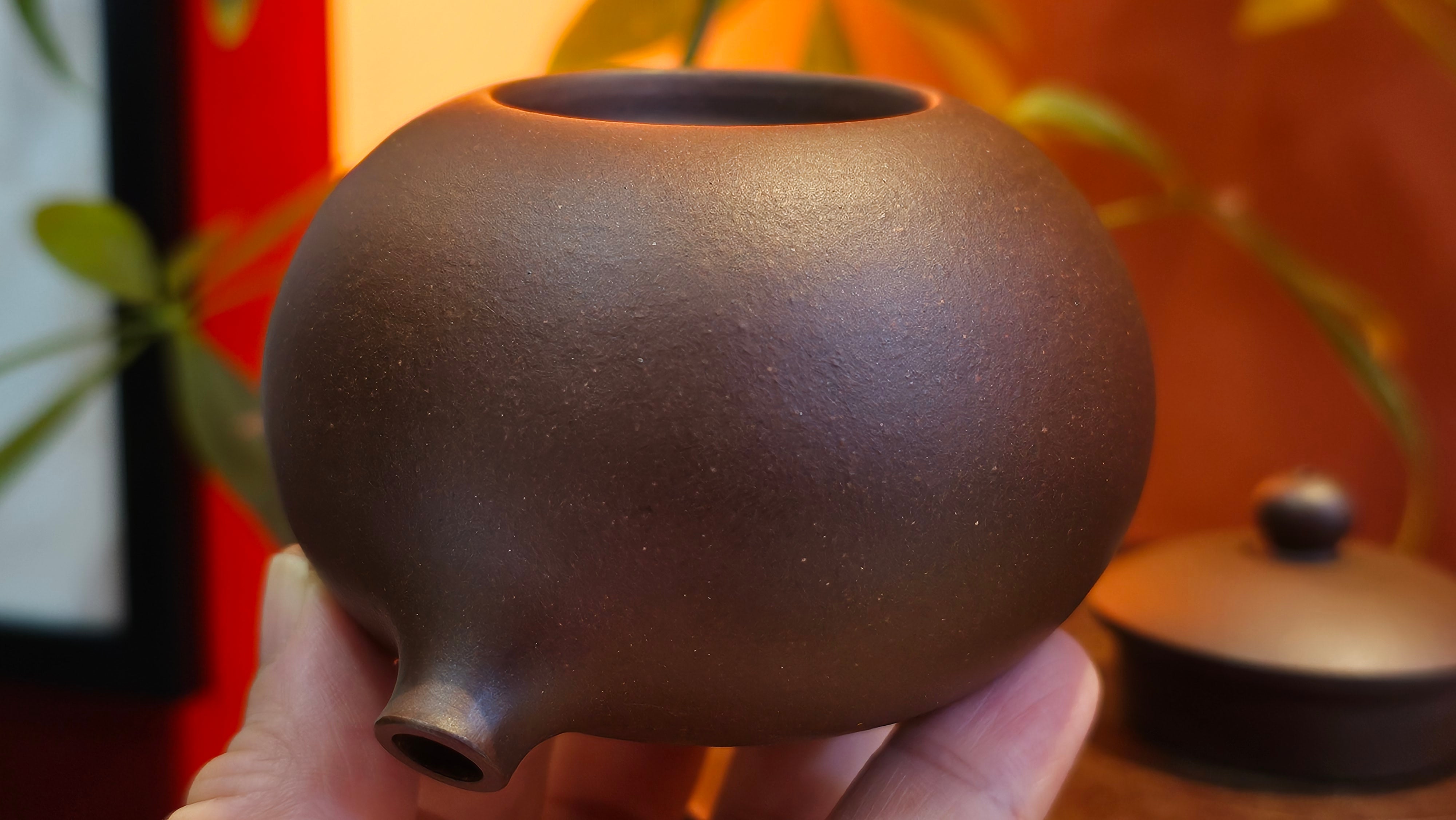 Xi Shi 西施, 156.8ml, Lao Zi Ni 老紫泥, by Craftsman Gu Xiao Ming 顾小明。