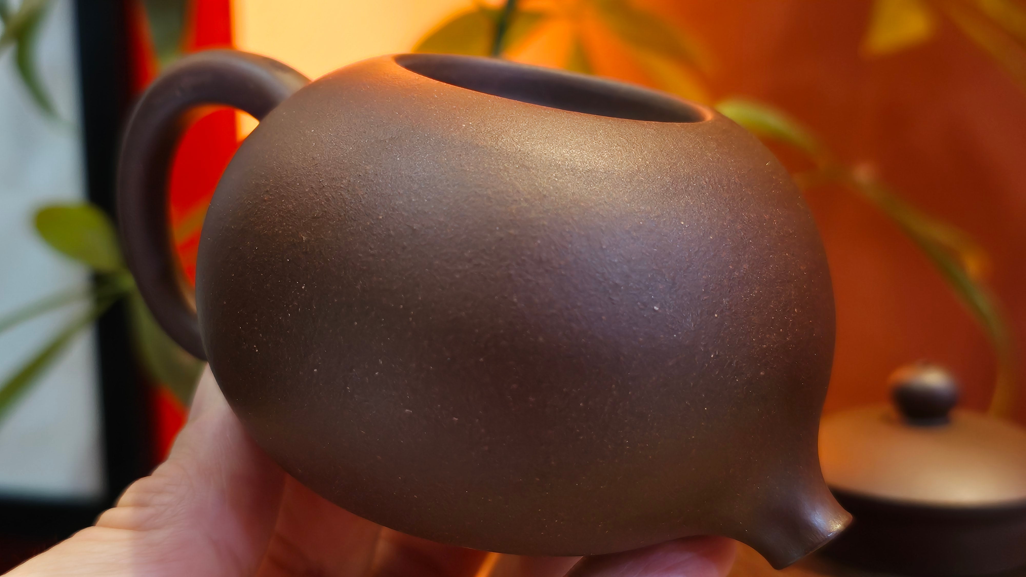 Xi Shi 西施, 156.8ml, Lao Zi Ni 老紫泥, by Craftsman Gu Xiao Ming 顾小明。