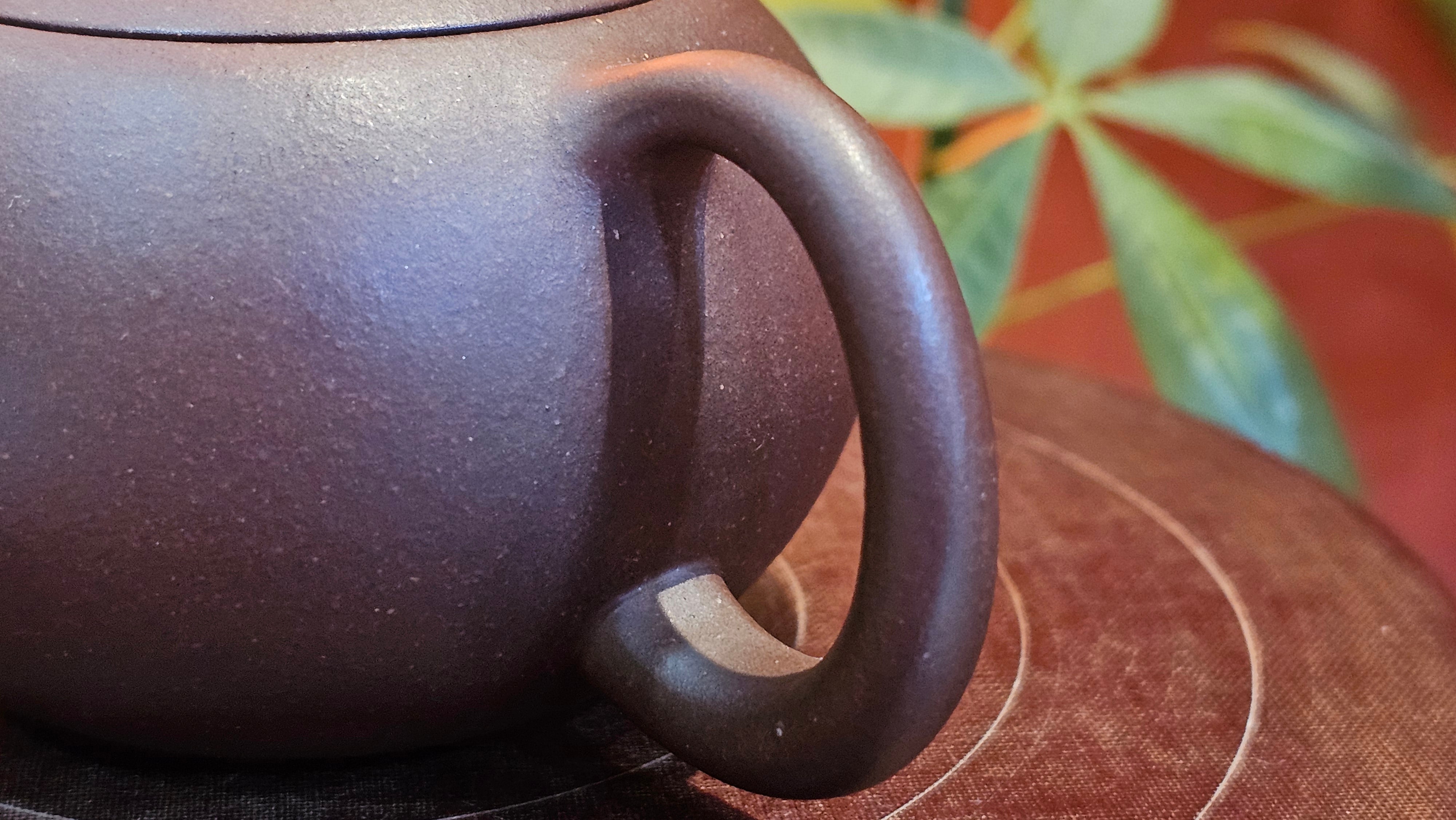 Xi Shi 西施, 156.8ml, Lao Zi Ni 老紫泥, by Craftsman Gu Xiao Ming 顾小明。