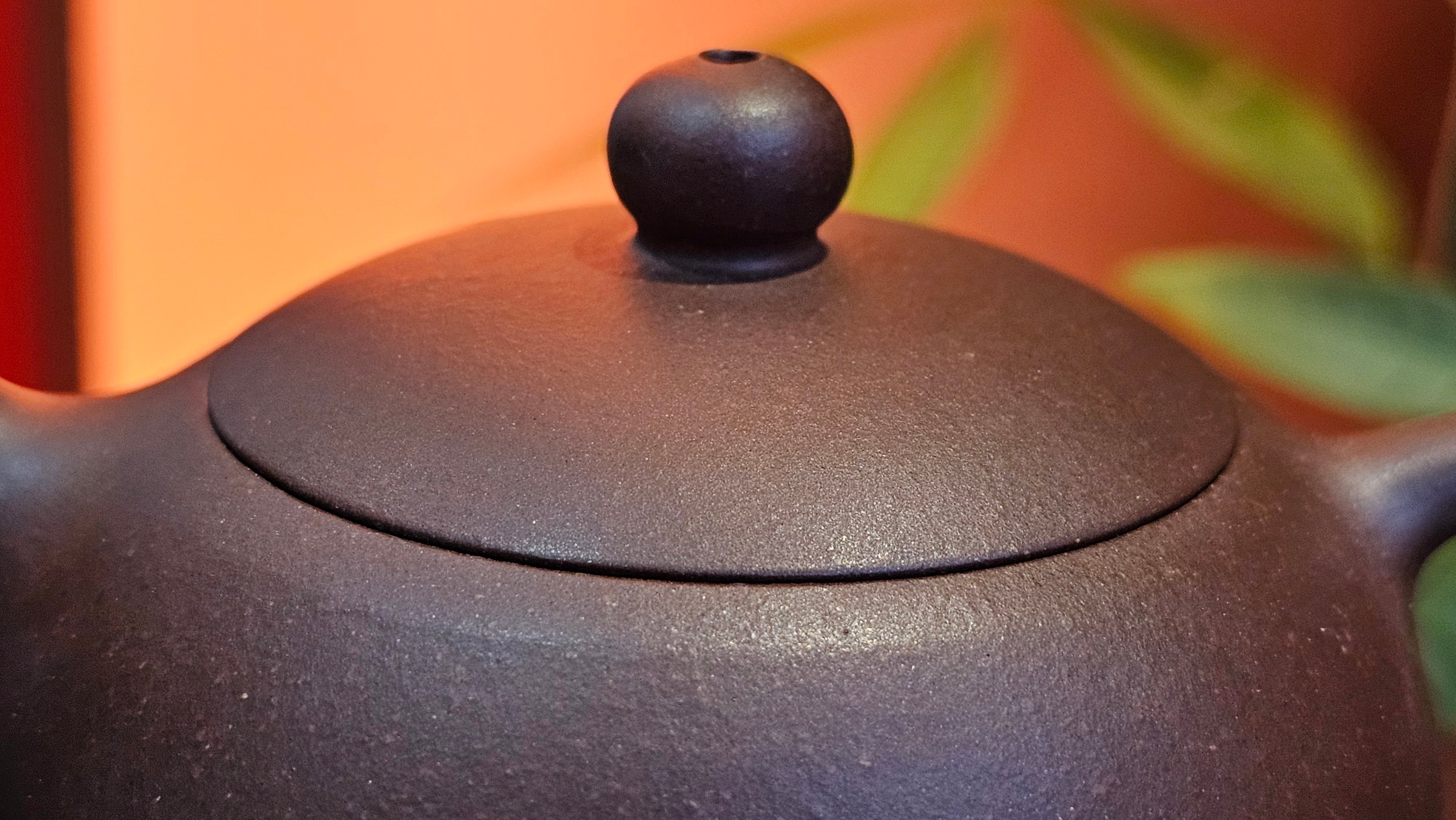 Xi Shi 西施, 156.8ml, Lao Zi Ni 老紫泥, by Craftsman Gu Xiao Ming 顾小明。