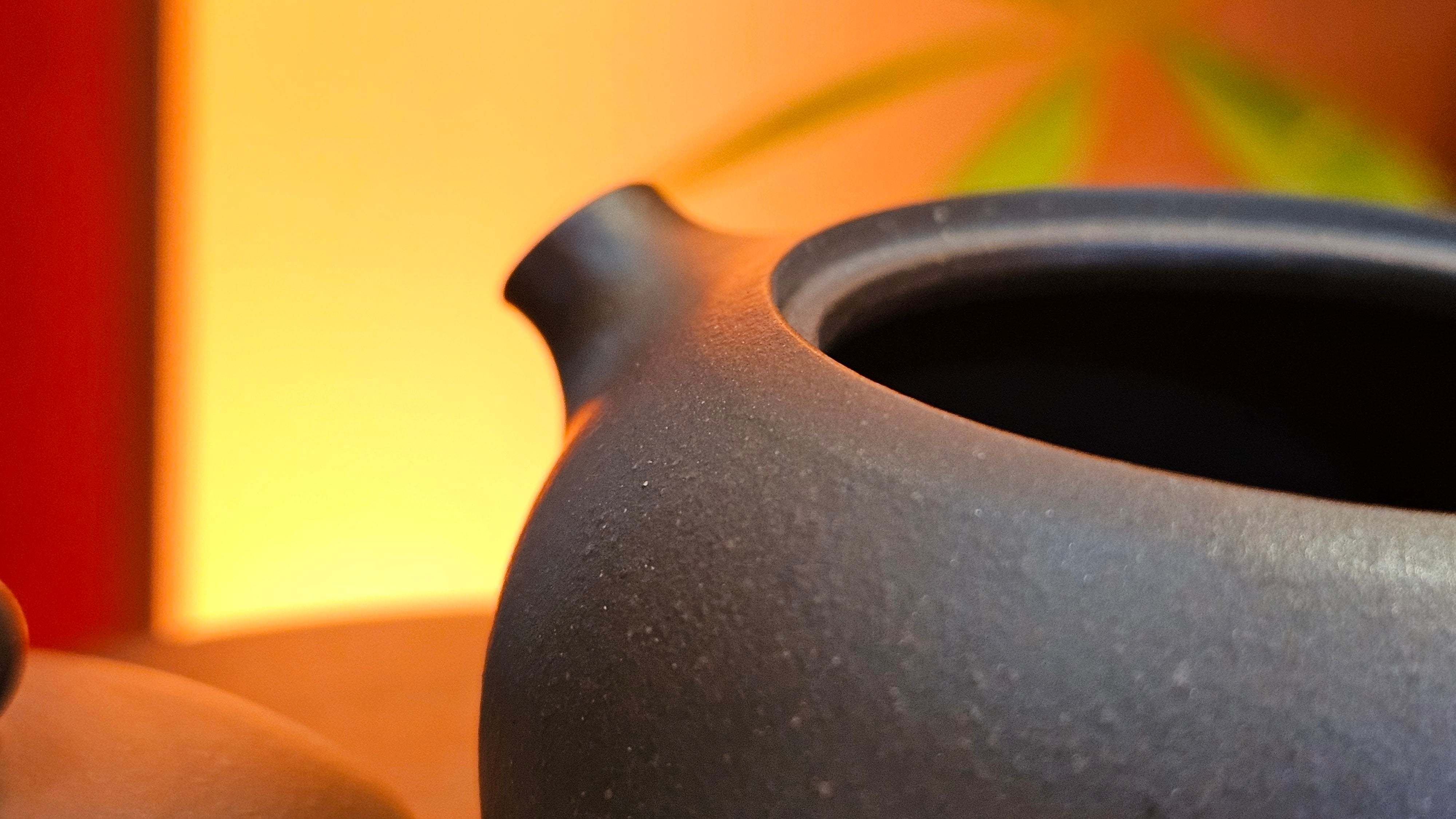 Xi Shi 西施, 156.8ml, Lao Zi Ni 老紫泥, by Craftsman Gu Xiao Ming 顾小明。