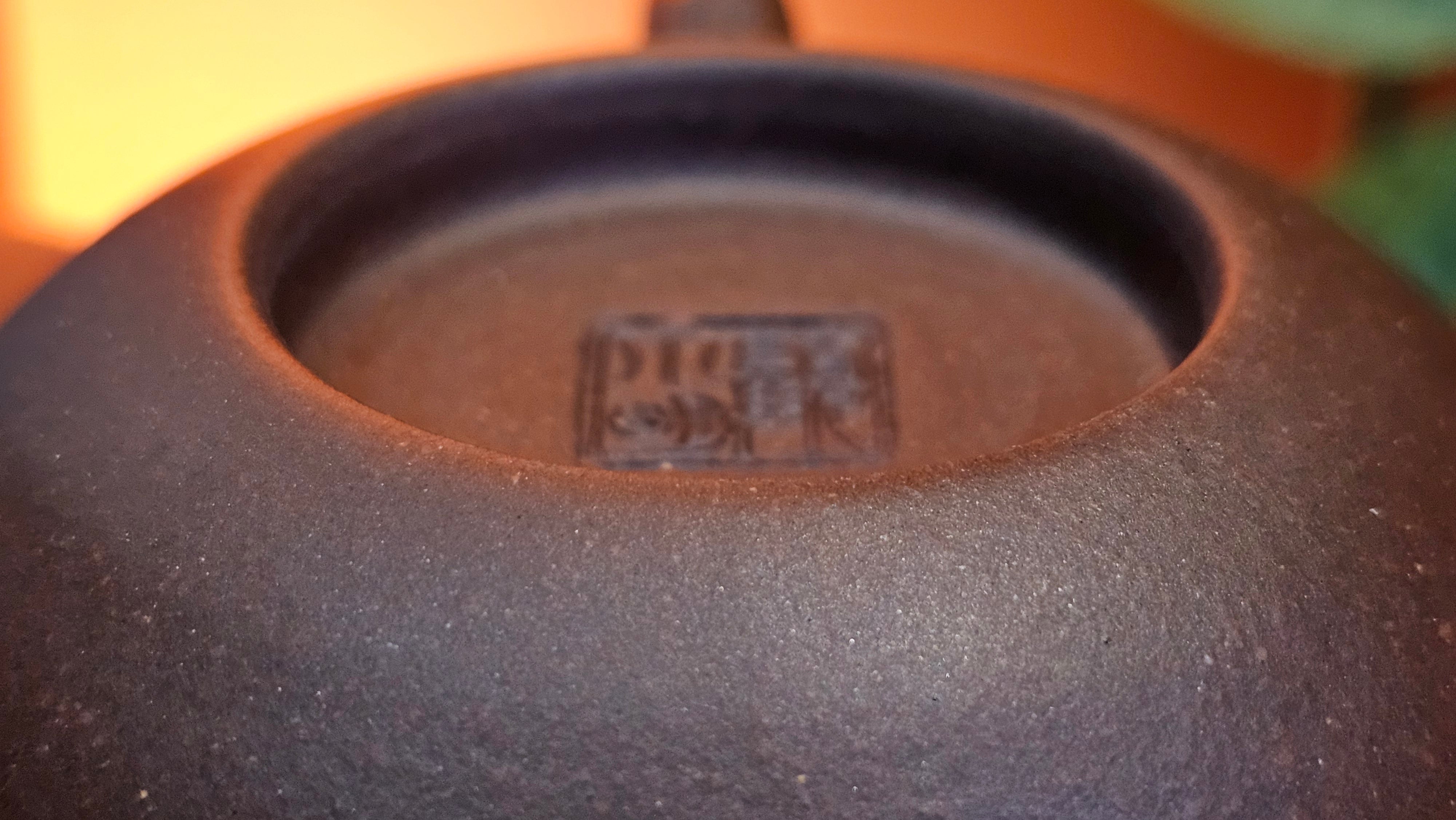 Xi Shi 西施, 156.8ml, Lao Zi Ni 老紫泥, by Craftsman Gu Xiao Ming 顾小明。