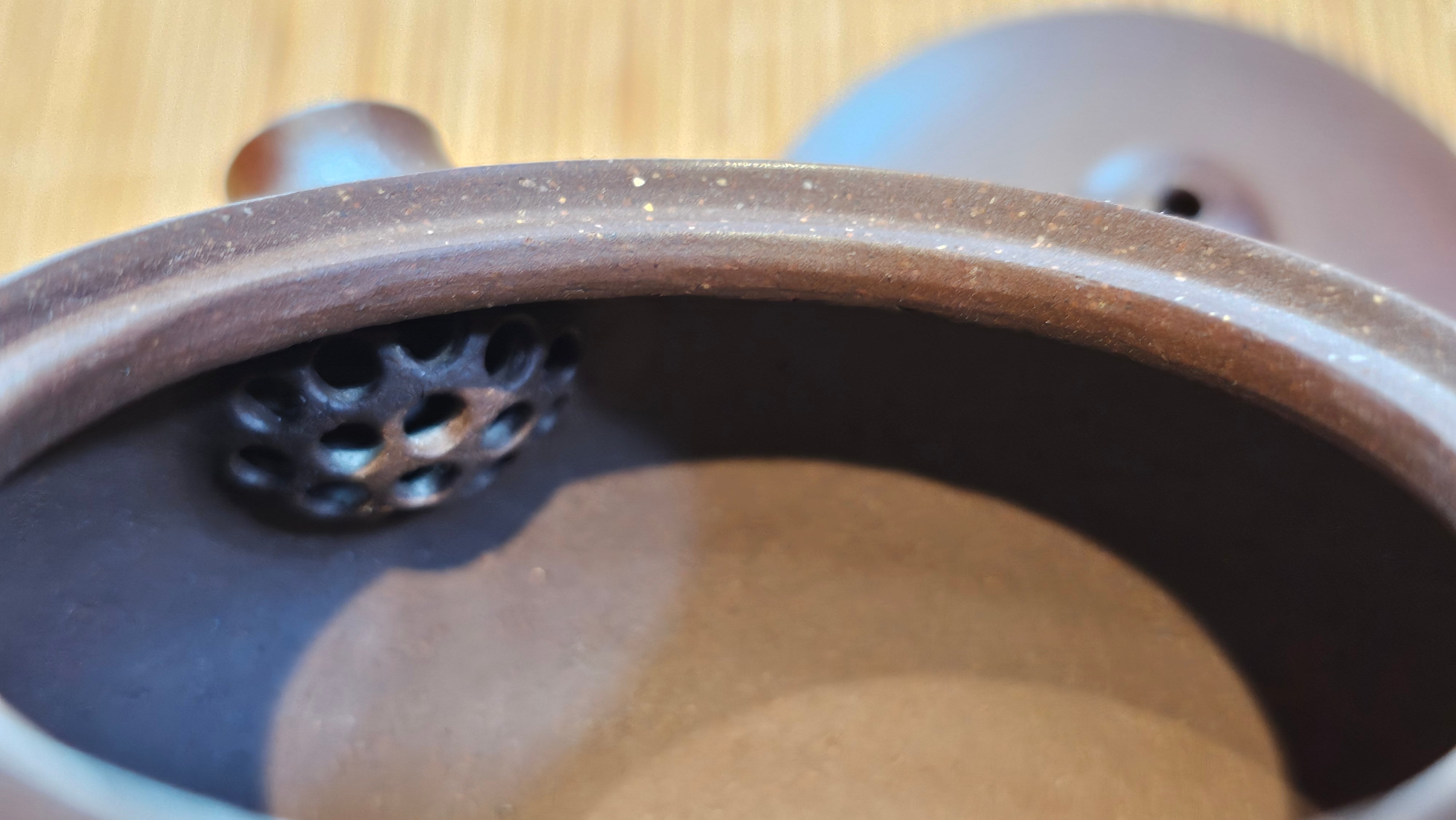 Xi Shi 西施, 156.8ml, Lao Zi Ni 老紫泥, by Craftsman Gu Xiao Ming 顾小明。