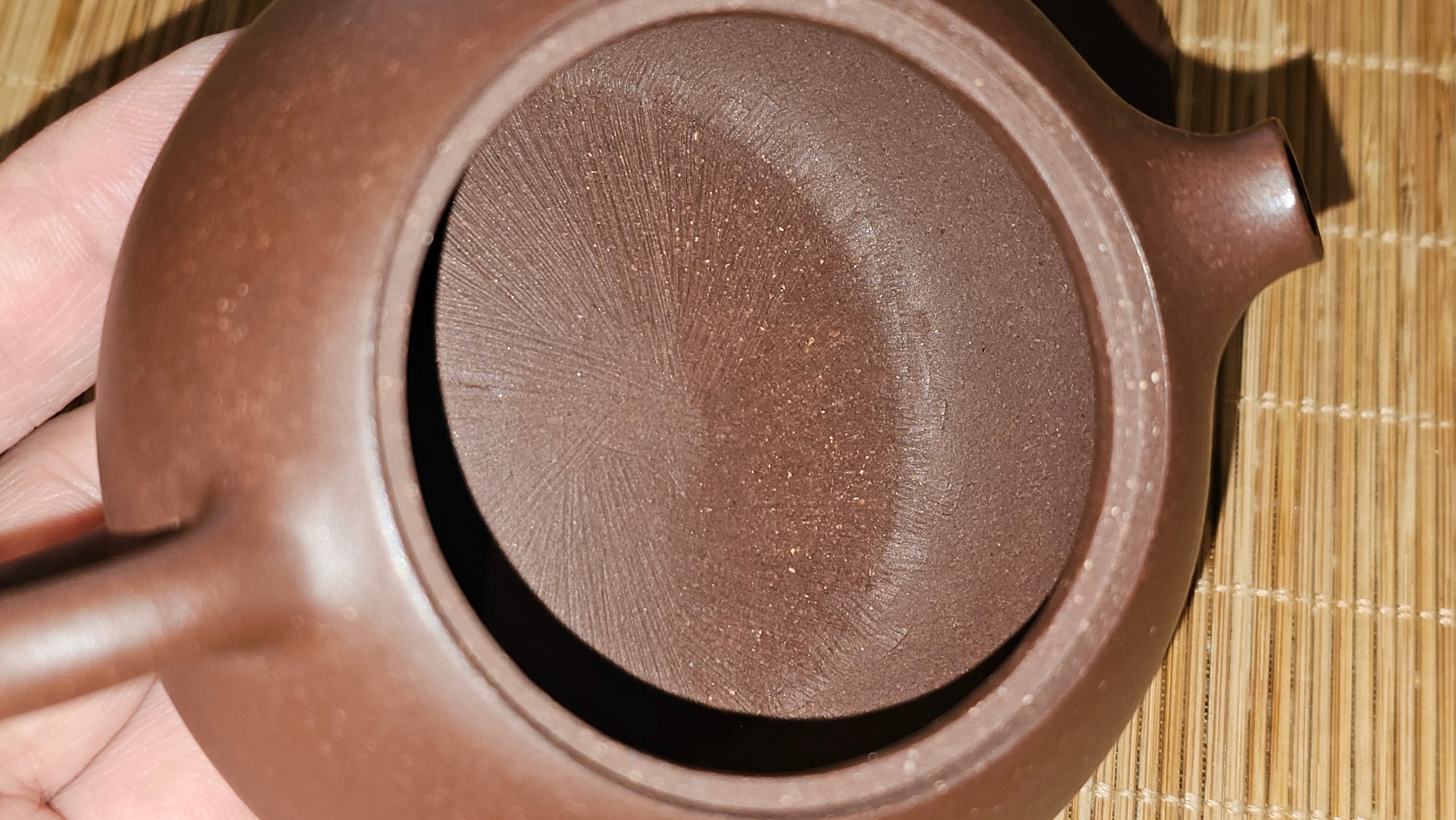 Xi Shi 西施, 156.8ml, Lao Zi Ni 老紫泥, by Craftsman Gu Xiao Ming 顾小明。