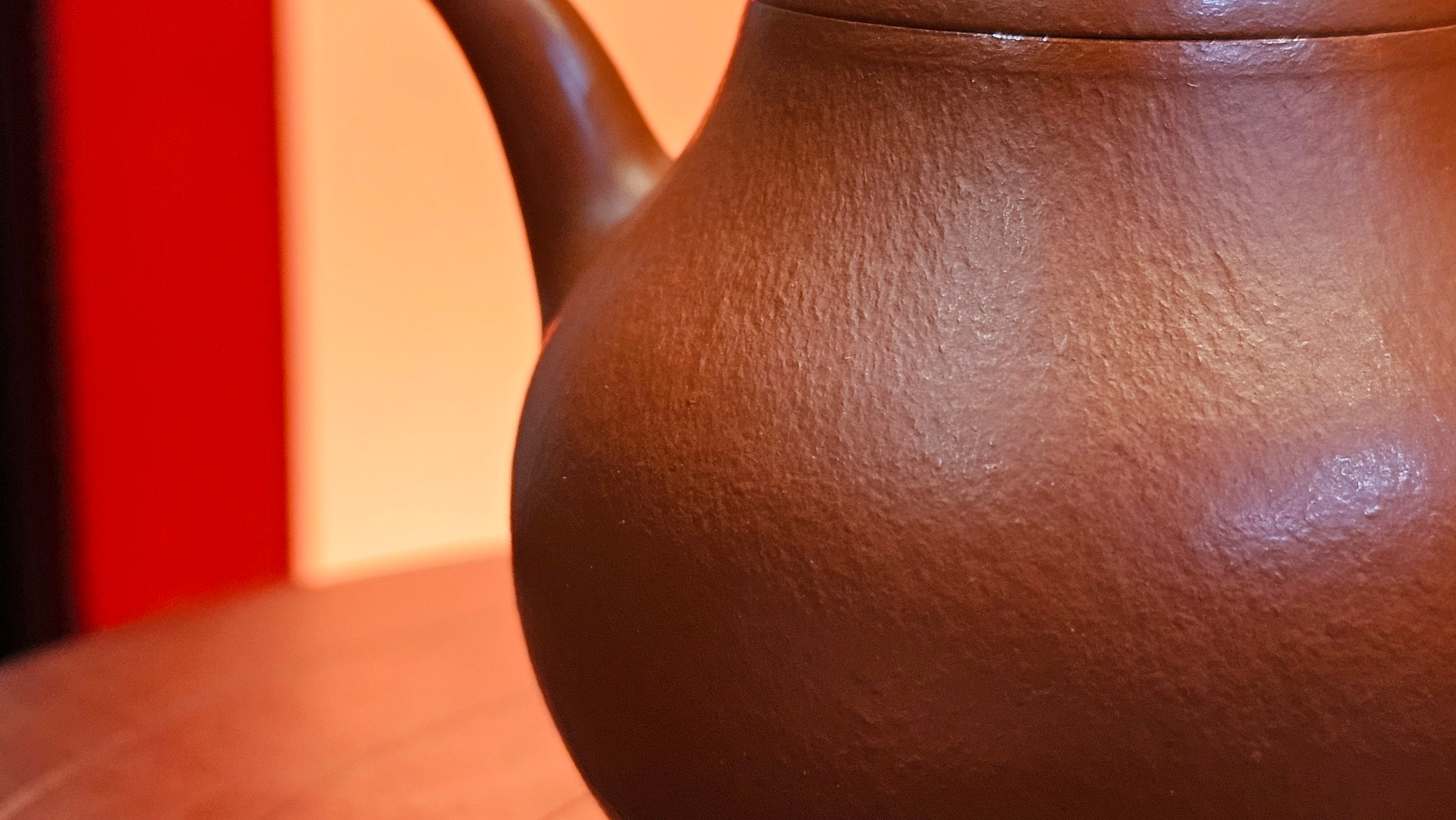 Qiu Shui 秋水 ~ "Autumn Waters" , 126.1ml, Xiao Mei Yao Zhu Ni 小煤窑朱泥,  by our Collaborative Senior Craftsman Wang Hui 王慧。