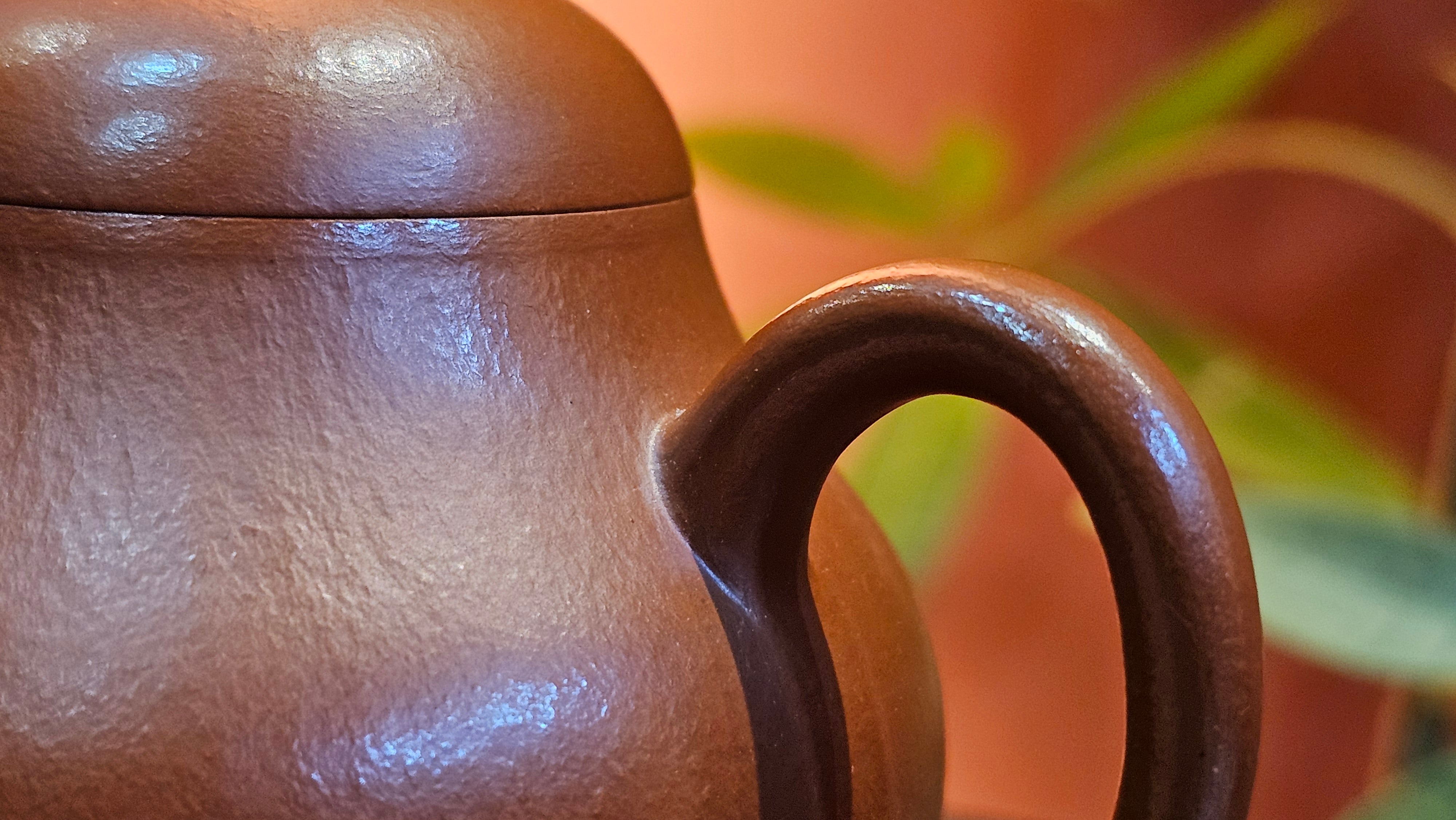 Qiu Shui 秋水 ~ "Autumn Waters" , 126.1ml, Xiao Mei Yao Zhu Ni 小煤窑朱泥,  by our Collaborative Senior Craftsman Wang Hui 王慧。