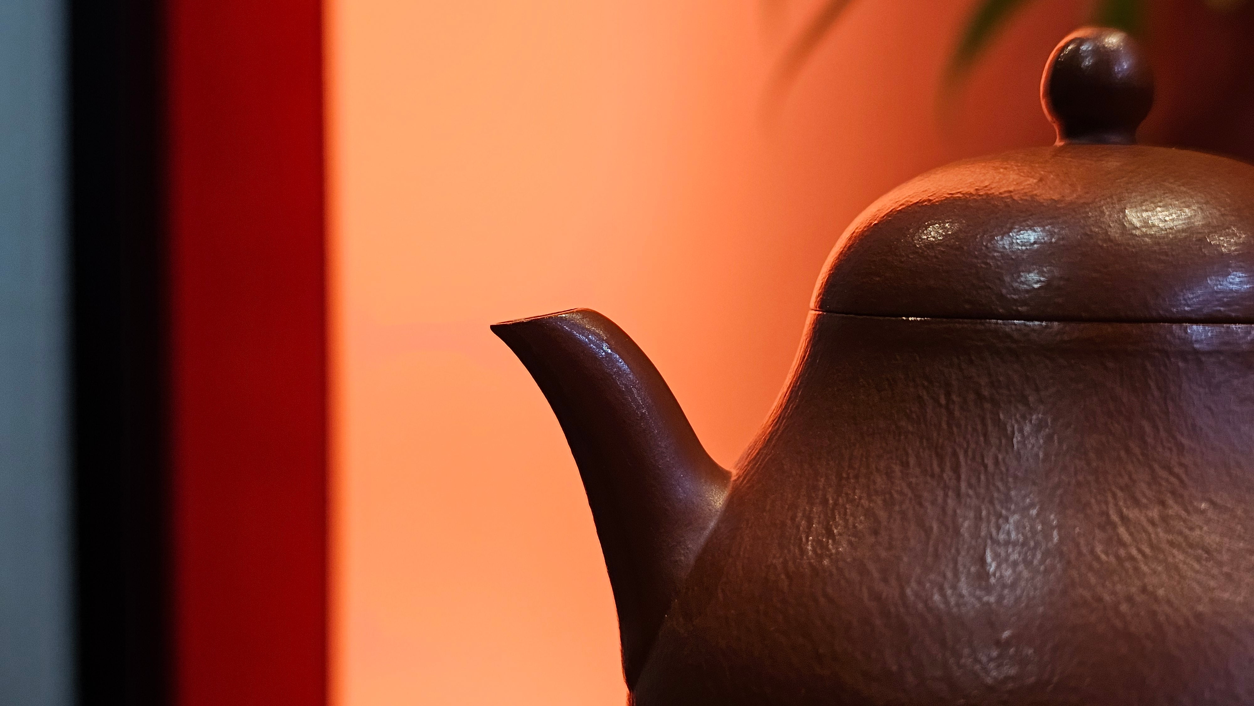 Qiu Shui 秋水 ~ "Autumn Waters" , 126.1ml, Xiao Mei Yao Zhu Ni 小煤窑朱泥,  by our Collaborative Senior Craftsman Wang Hui 王慧。