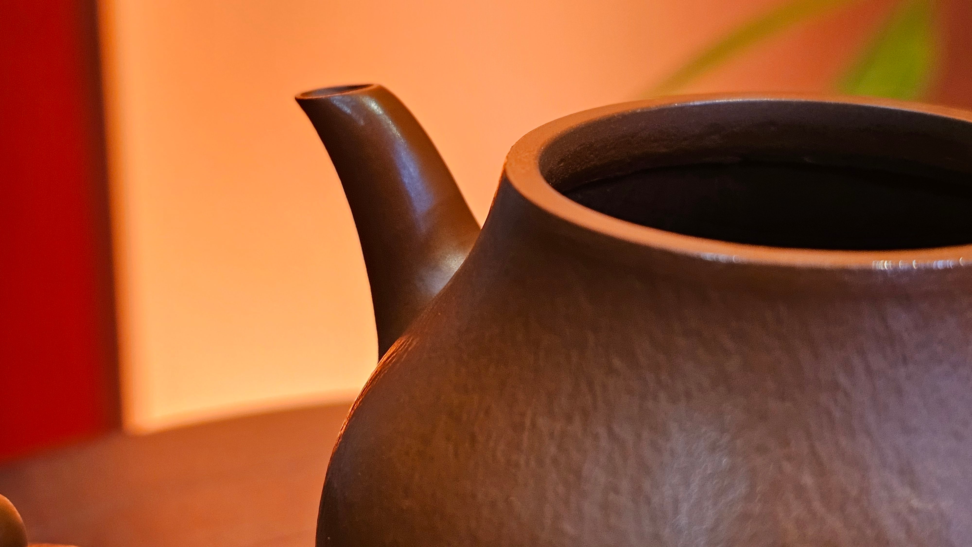 Qiu Shui 秋水 ~ "Autumn Waters" , 126.1ml, Xiao Mei Yao Zhu Ni 小煤窑朱泥,  by our Collaborative Senior Craftsman Wang Hui 王慧。