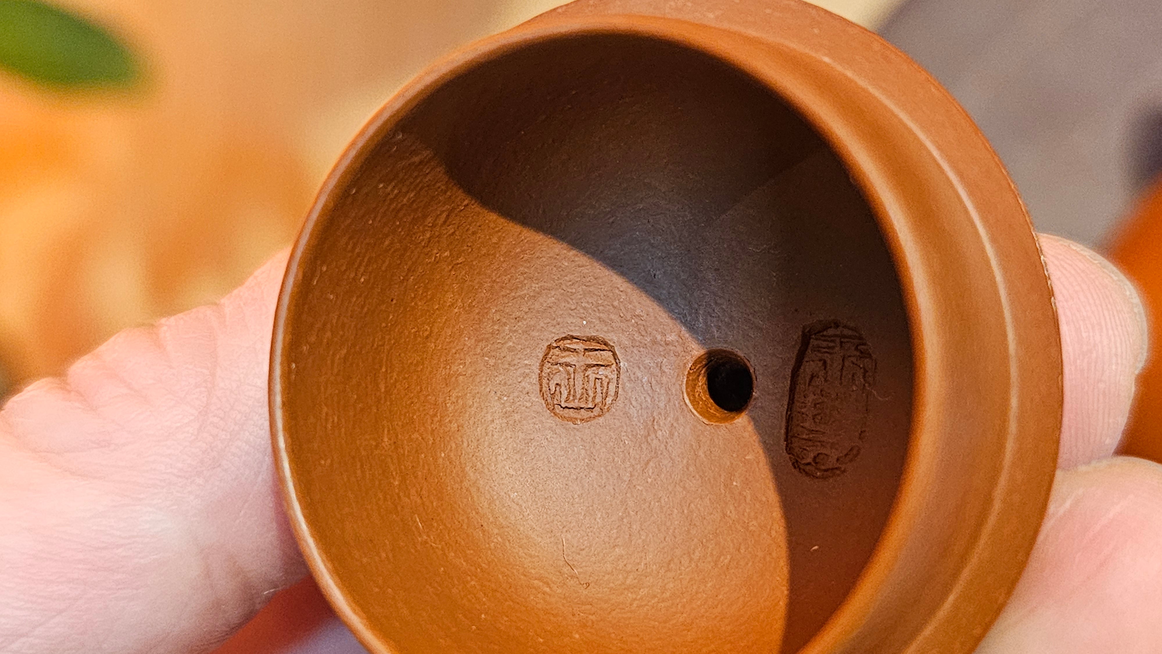 Qiu Shui 秋水 ~ "Autumn Waters" , 126.1ml, Xiao Mei Yao Zhu Ni 小煤窑朱泥,  by our Collaborative Senior Craftsman Wang Hui 王慧。