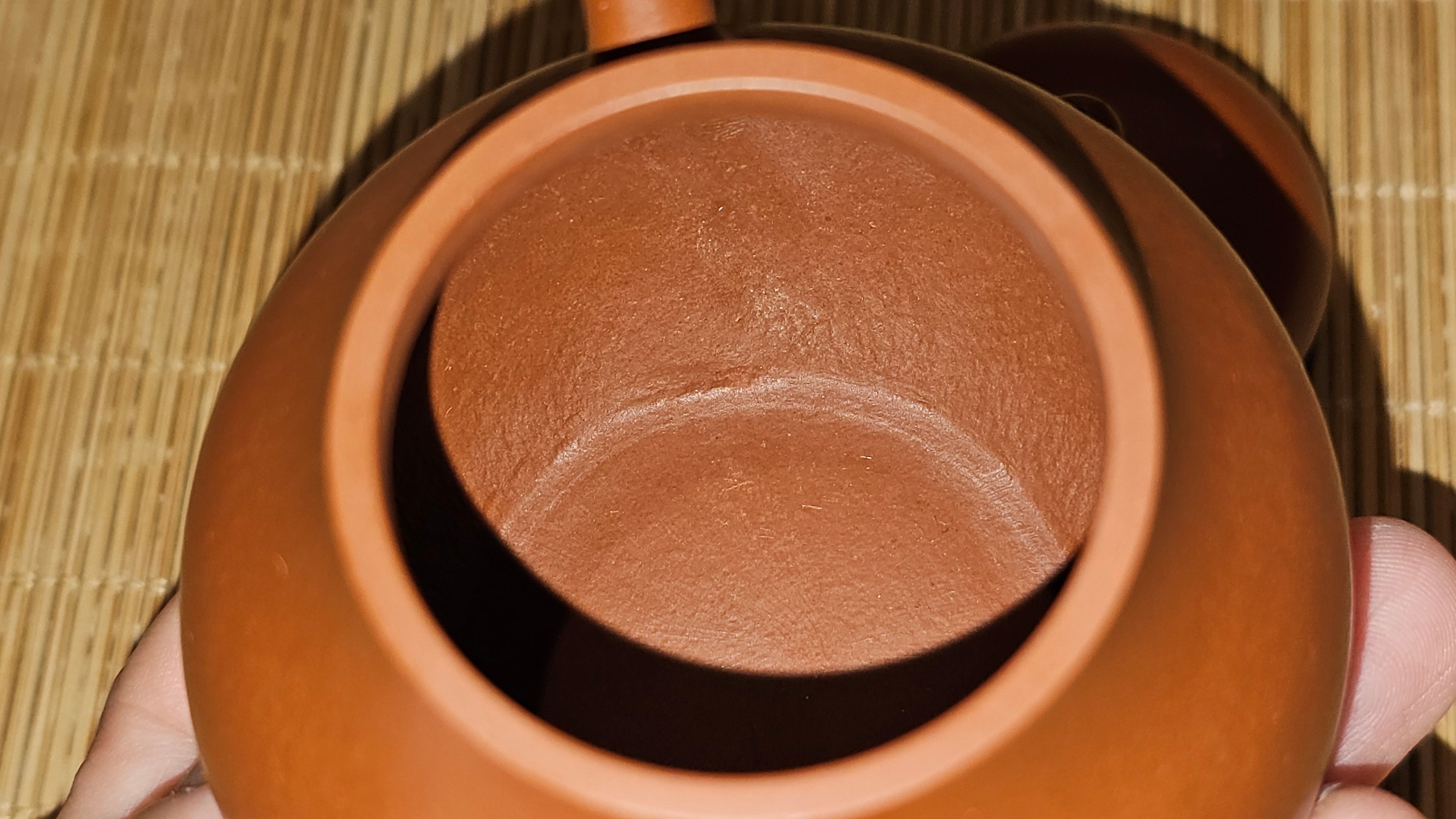 Qiu Shui 秋水 ~ "Autumn Waters" , 126.1ml, Xiao Mei Yao Zhu Ni 小煤窑朱泥,  by our Collaborative Senior Craftsman Wang Hui 王慧。