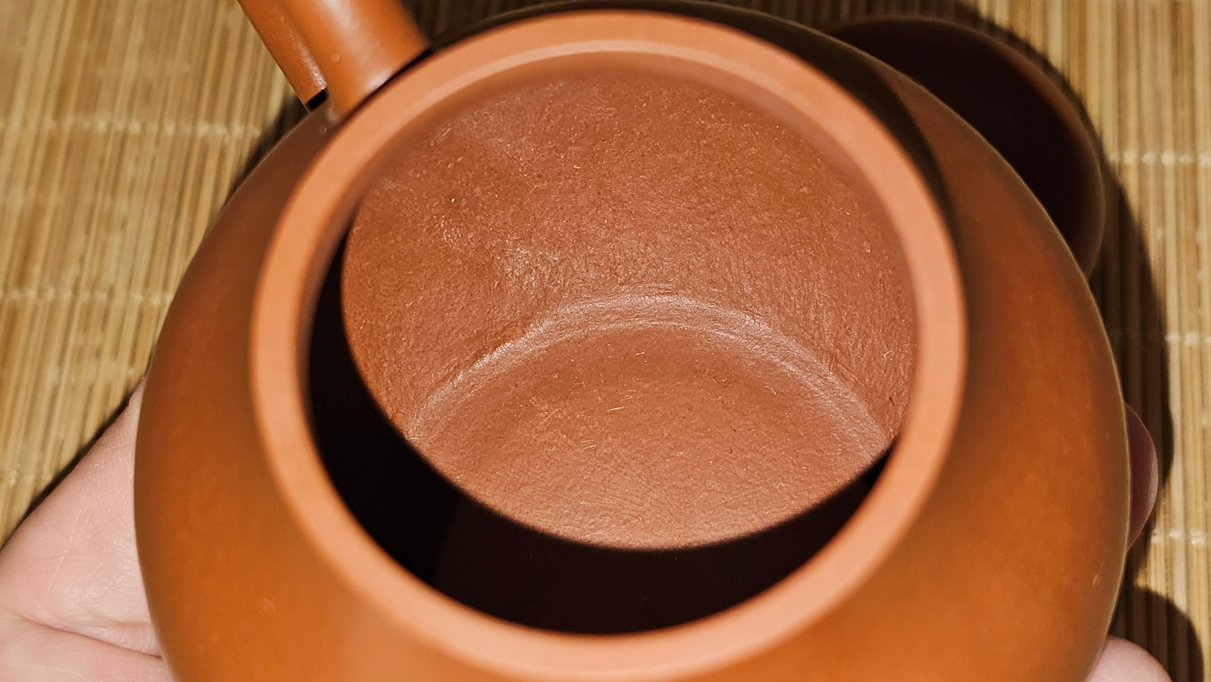 Qiu Shui 秋水 ~ "Autumn Waters" , 126.1ml, Xiao Mei Yao Zhu Ni 小煤窑朱泥,  by our Collaborative Senior Craftsman Wang Hui 王慧。