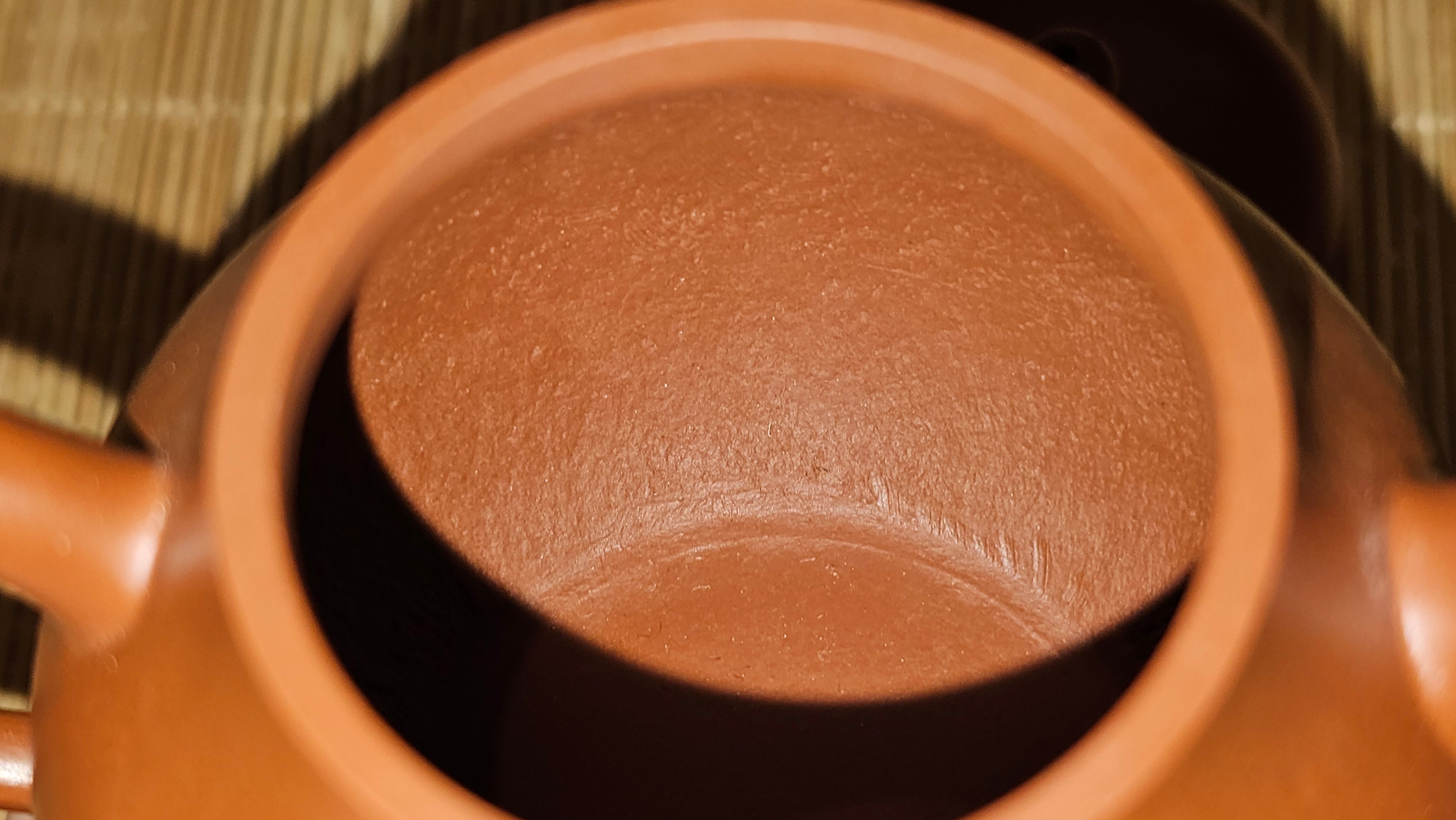 Qiu Shui 秋水 ~ "Autumn Waters" , 126.1ml, Xiao Mei Yao Zhu Ni 小煤窑朱泥,  by our Collaborative Senior Craftsman Wang Hui 王慧。