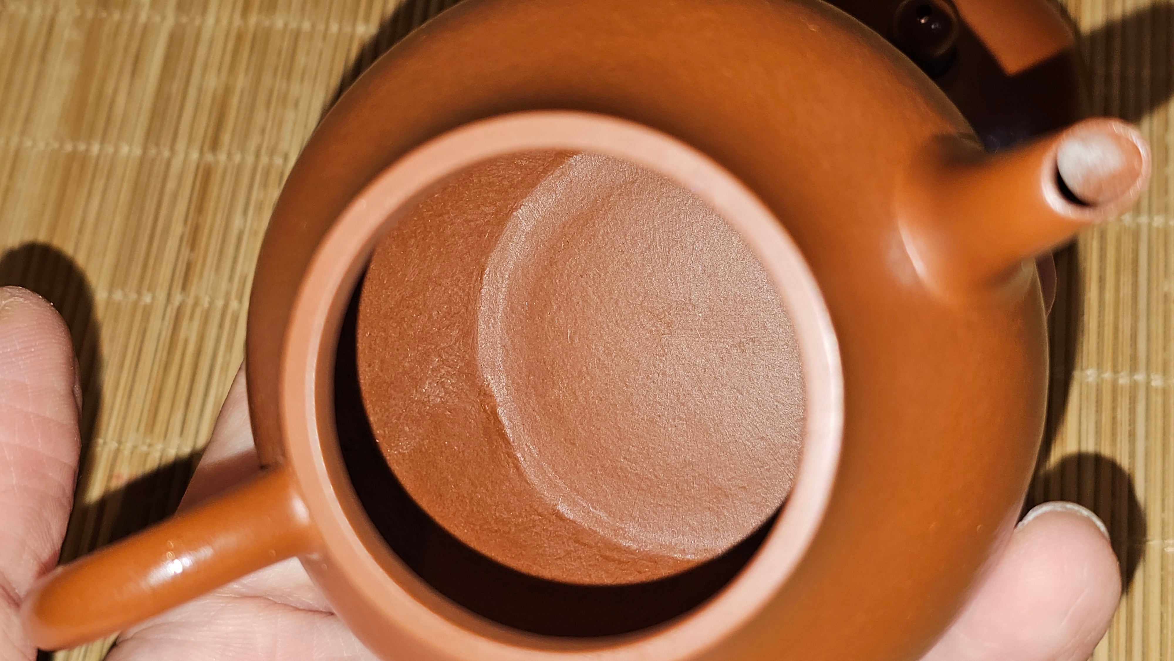 Qiu Shui 秋水 ~ "Autumn Waters" , 126.1ml, Xiao Mei Yao Zhu Ni 小煤窑朱泥,  by our Collaborative Senior Craftsman Wang Hui 王慧。