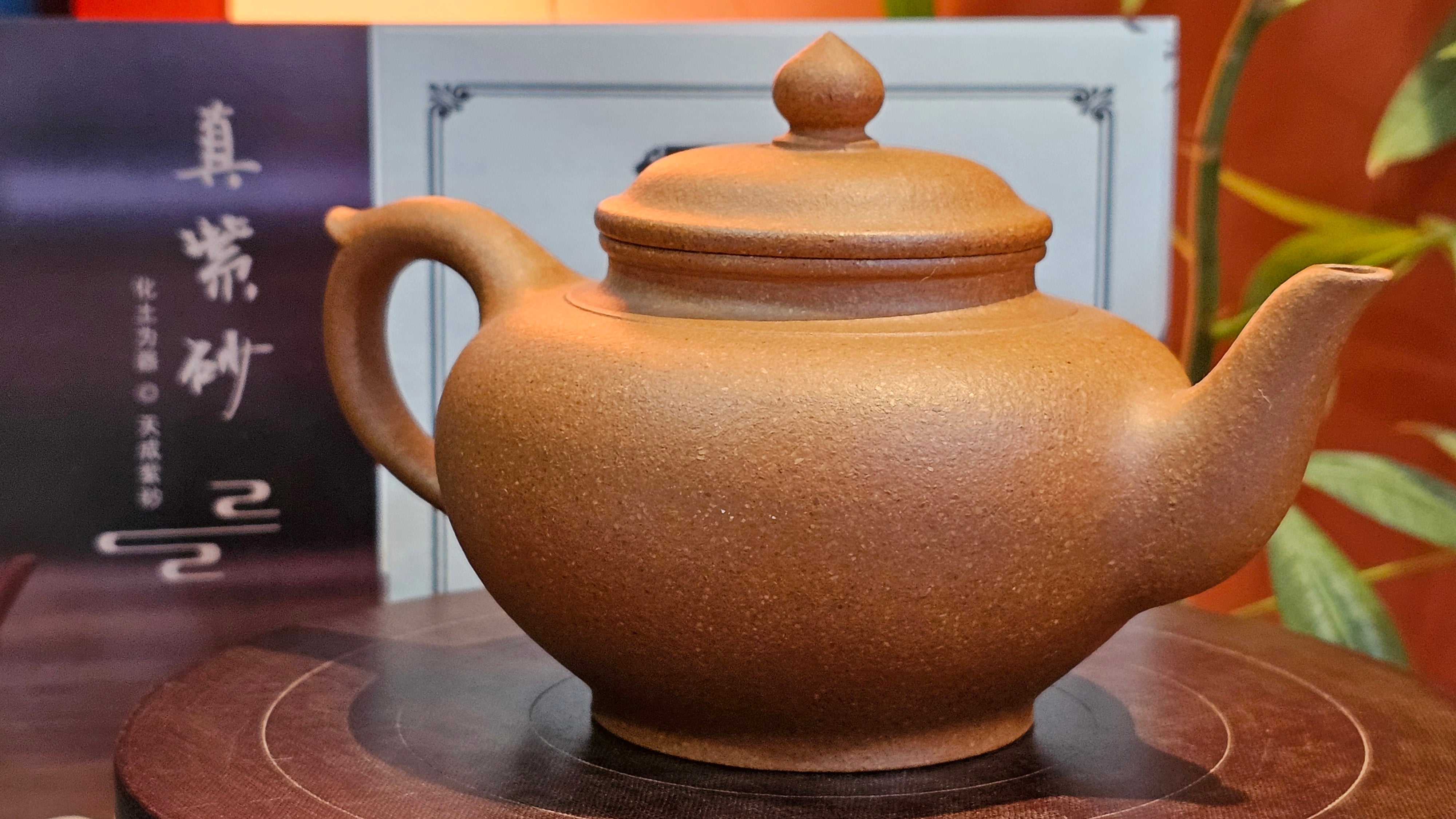 Xiao Ying 笑樱, 275.0ml, Huang Jiang Po Ni 黄降坡泥, by our Collaborative Craftsman Chen Fa Chu 陈法初 ~ Congratulations to Mr R.L., 1802hrs 6th June 2025, Flintridge, CA.