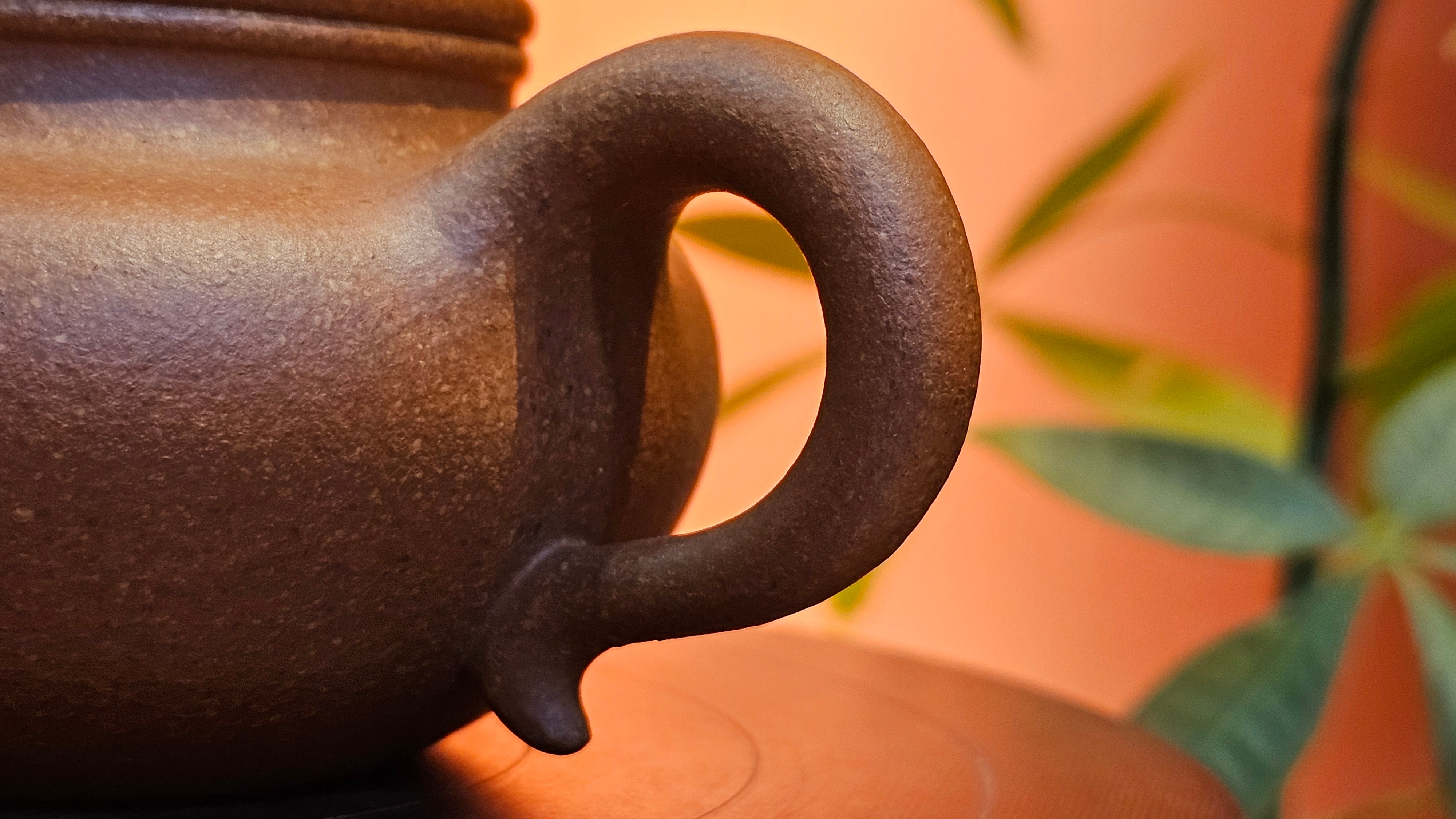 Fang Gu 仿古, 204.5ml, Huang Jiang Po Ni 黄降坡泥, by our Collaborative Craftsman Chen Fa Chu 陈法初 。