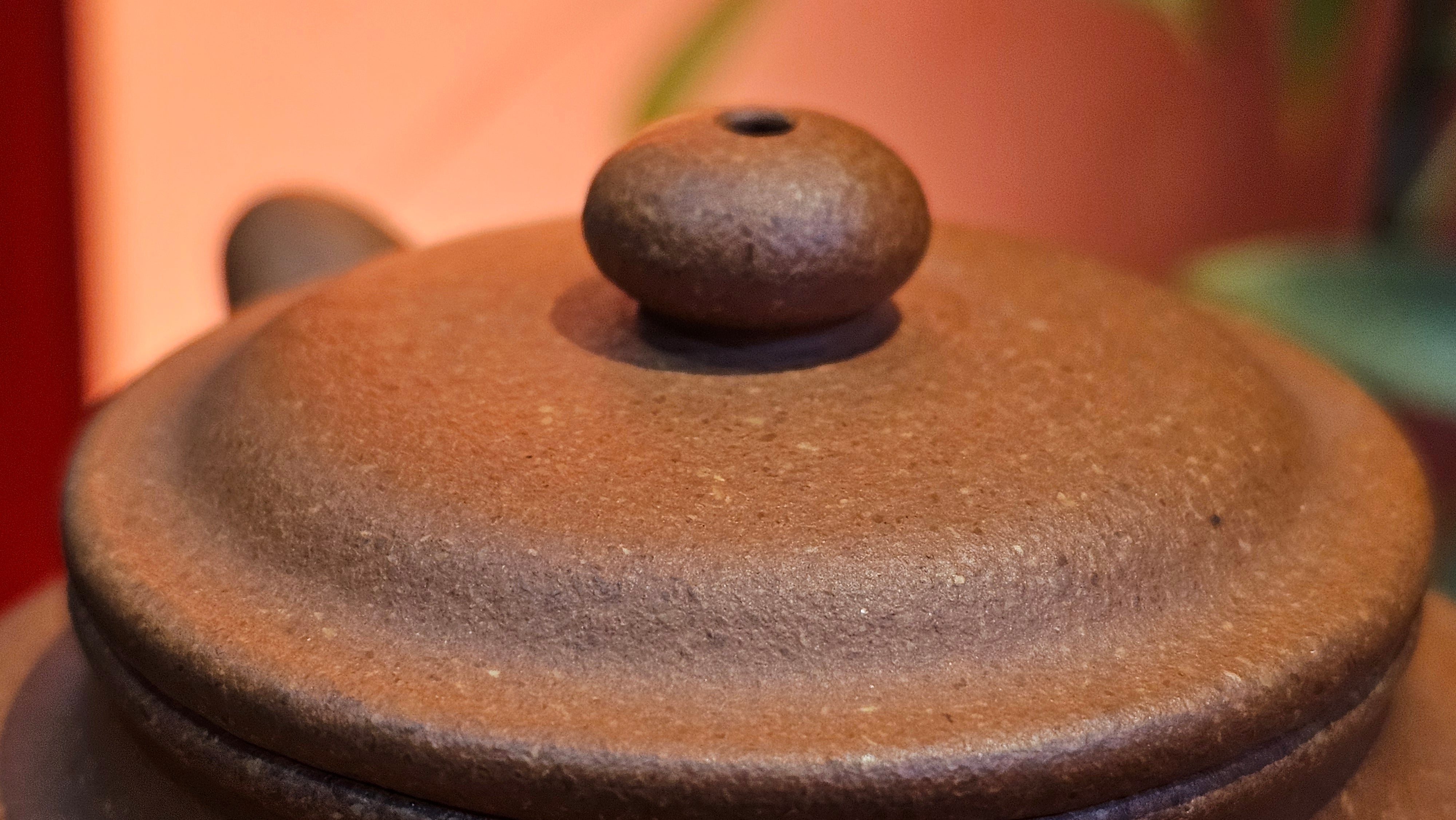 Fang Gu 仿古, 204.5ml, Huang Jiang Po Ni 黄降坡泥, by our Collaborative Craftsman Chen Fa Chu 陈法初 。