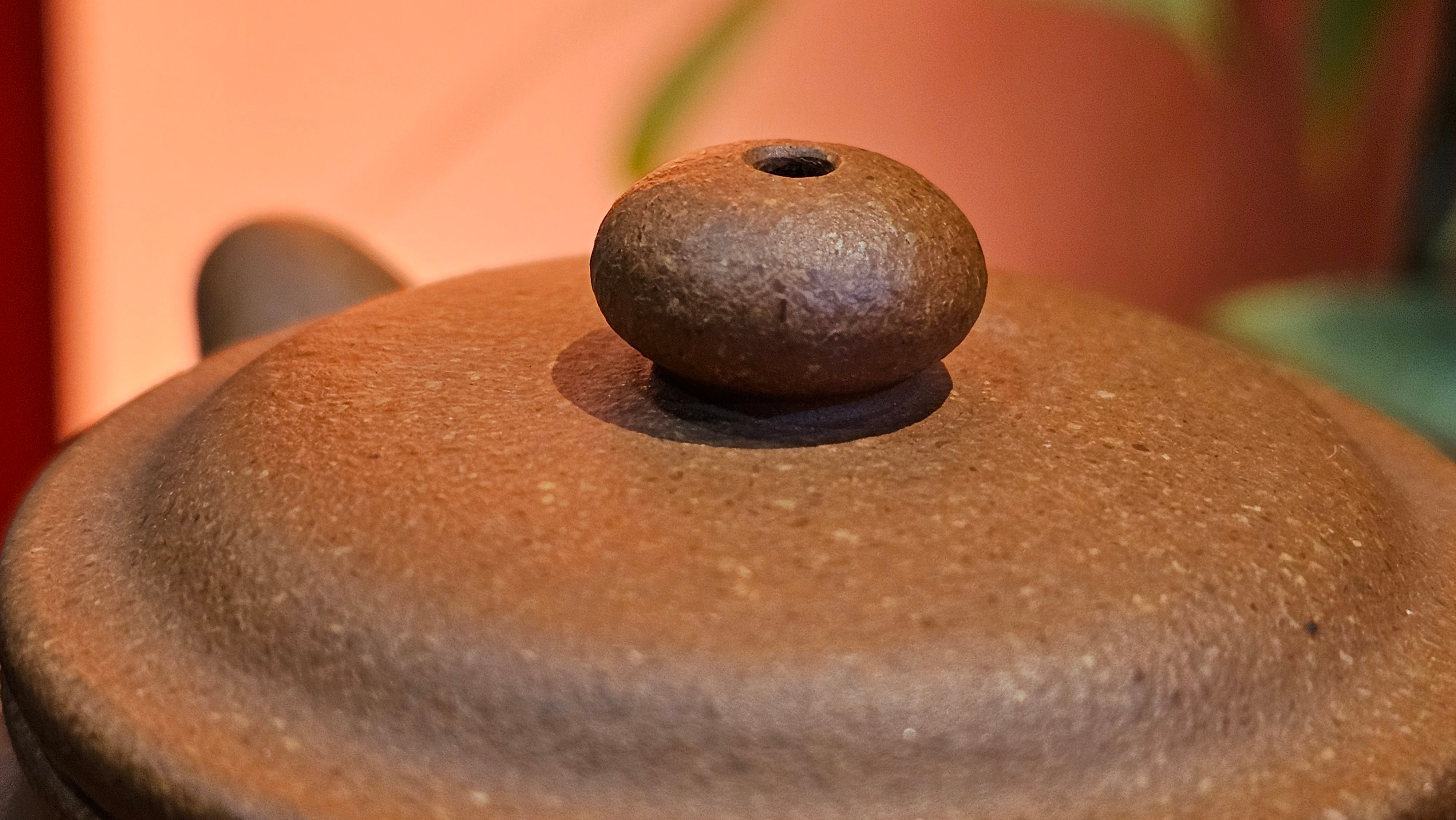 Fang Gu 仿古, 204.5ml, Huang Jiang Po Ni 黄降坡泥, by our Collaborative Craftsman Chen Fa Chu 陈法初 。