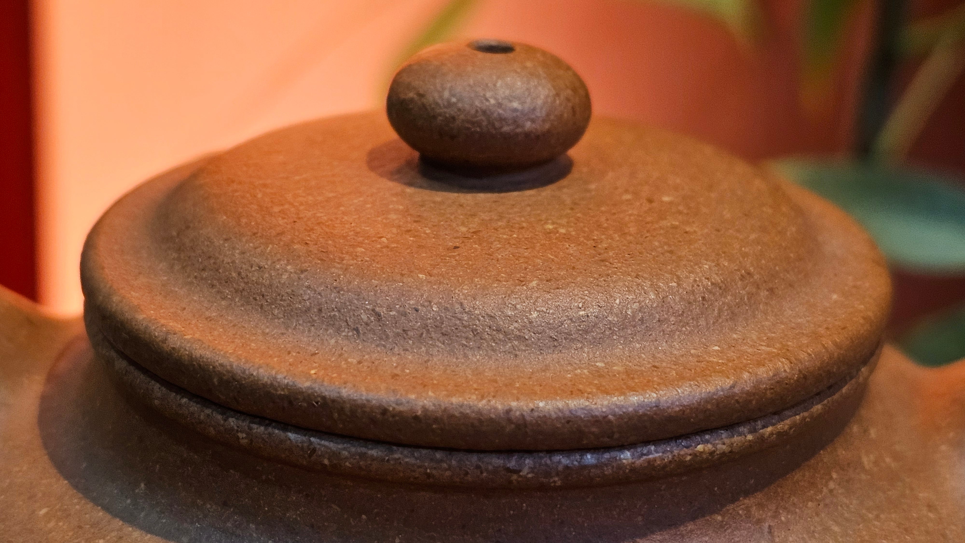 Fang Gu 仿古, 204.5ml, Huang Jiang Po Ni 黄降坡泥, by our Collaborative Craftsman Chen Fa Chu 陈法初 。