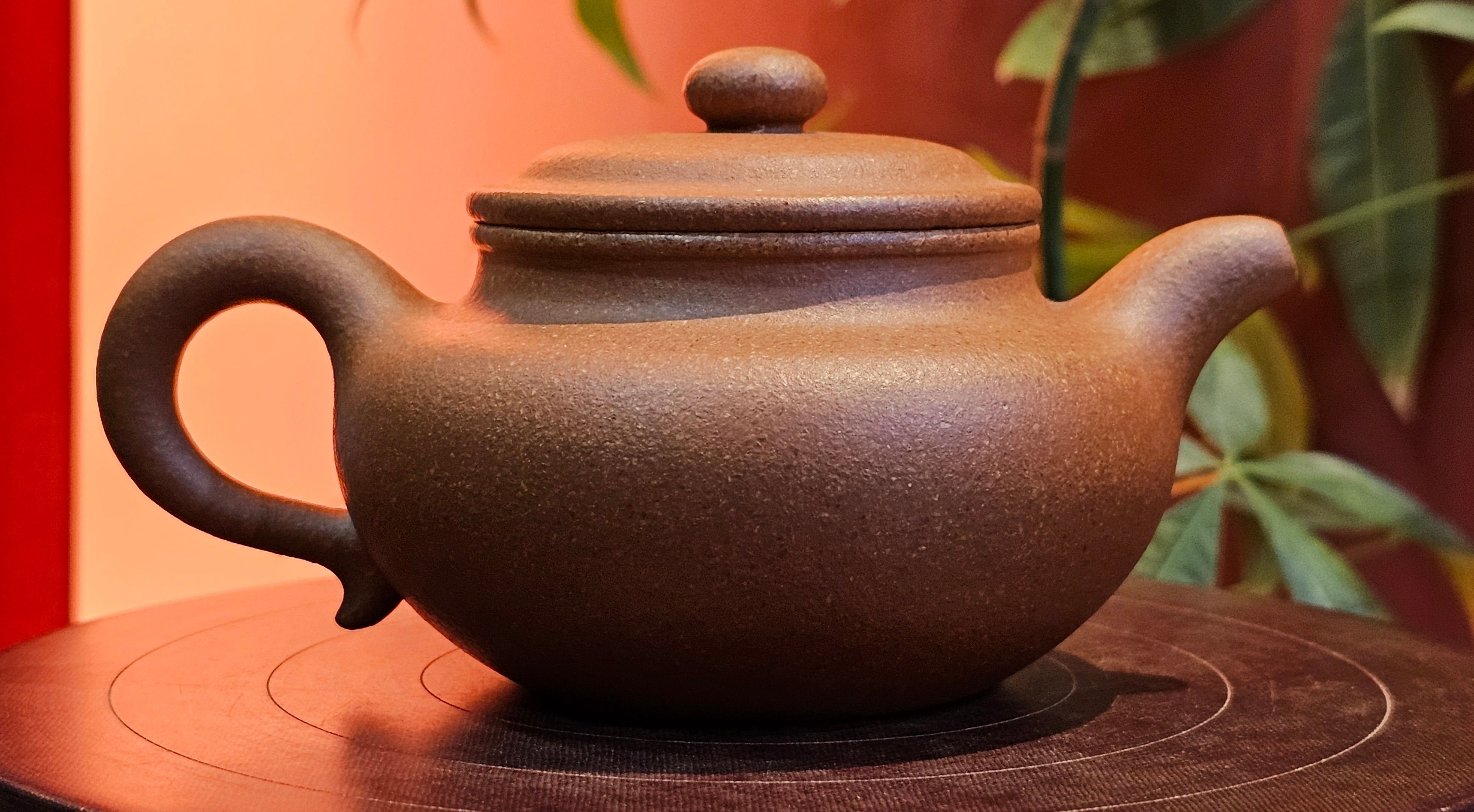 Fang Gu 仿古, 204.5ml, Huang Jiang Po Ni 黄降坡泥, by our Collaborative Craftsman Chen Fa Chu 陈法初 。