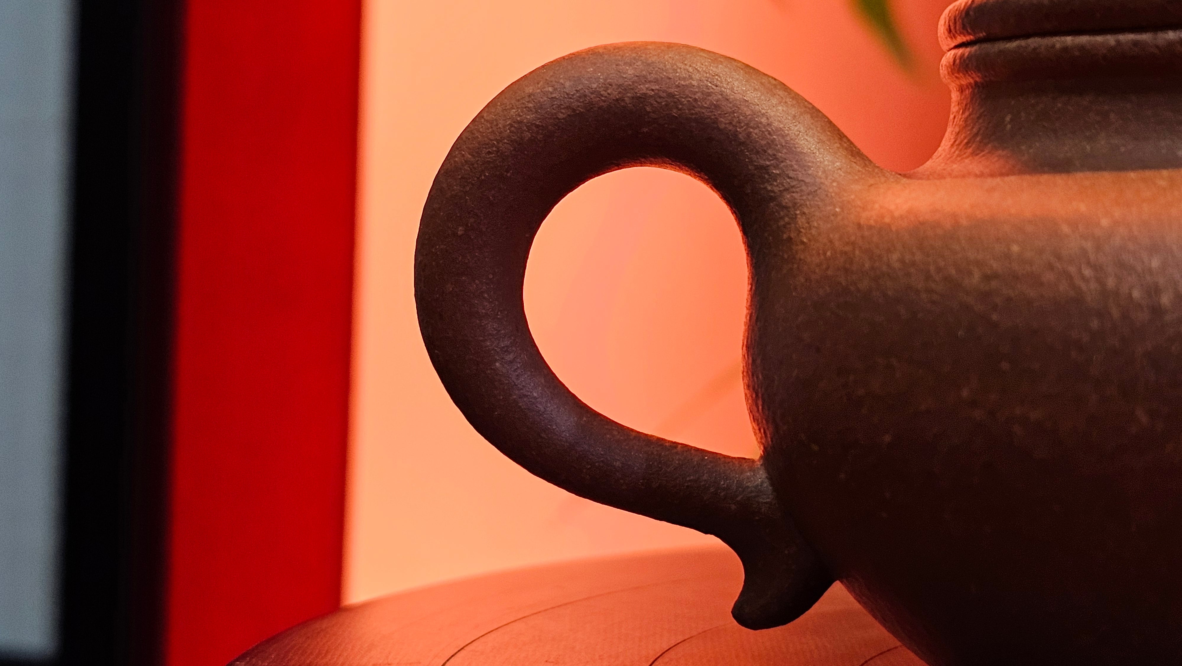 Fang Gu 仿古, 204.5ml, Huang Jiang Po Ni 黄降坡泥, by our Collaborative Craftsman Chen Fa Chu 陈法初 。