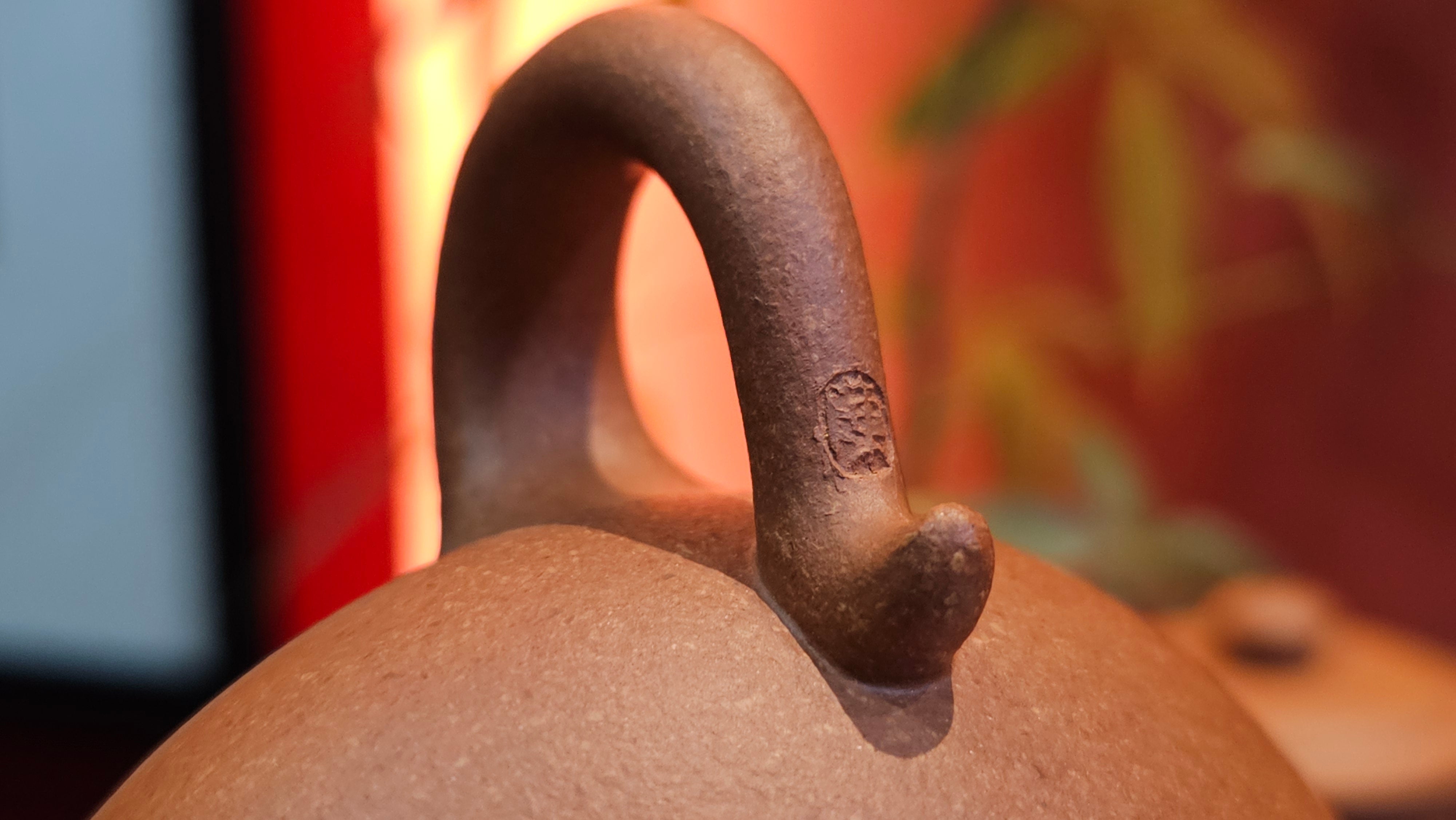 Fang Gu 仿古, 204.5ml, Huang Jiang Po Ni 黄降坡泥, by our Collaborative Craftsman Chen Fa Chu 陈法初 。