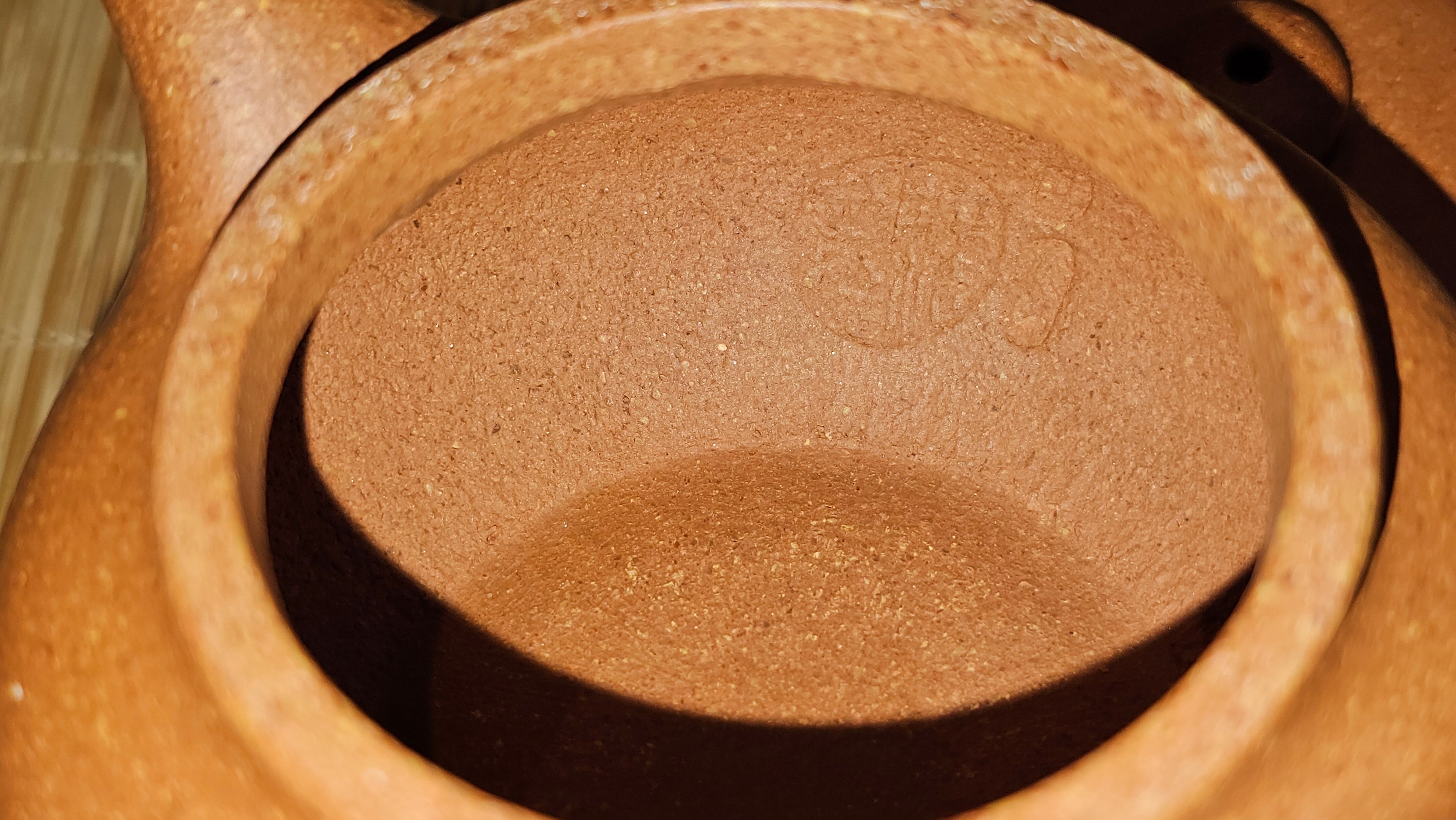 Fang Gu 仿古, 204.5ml, Huang Jiang Po Ni 黄降坡泥, by our Collaborative Craftsman Chen Fa Chu 陈法初 。