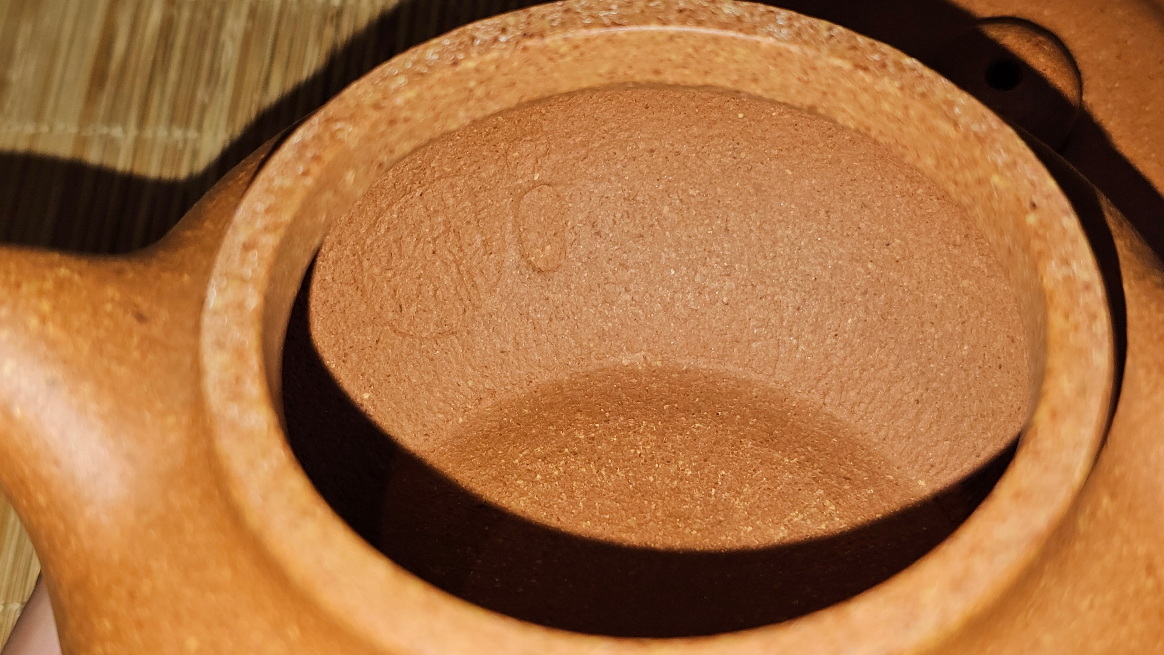 Fang Gu 仿古, 204.5ml, Huang Jiang Po Ni 黄降坡泥, by our Collaborative Craftsman Chen Fa Chu 陈法初 。