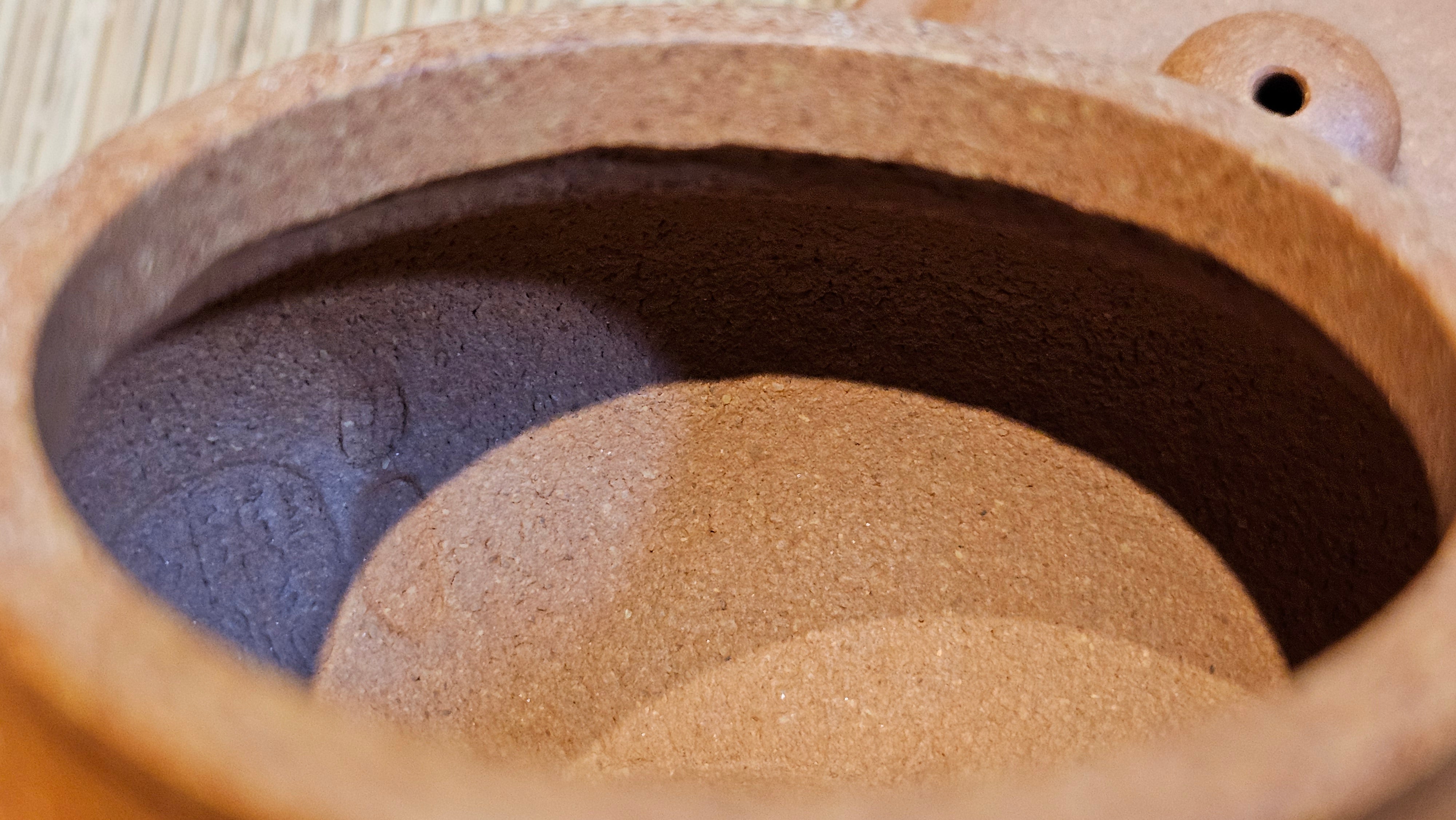 Fang Gu 仿古, 204.5ml, Huang Jiang Po Ni 黄降坡泥, by our Collaborative Craftsman Chen Fa Chu 陈法初 。