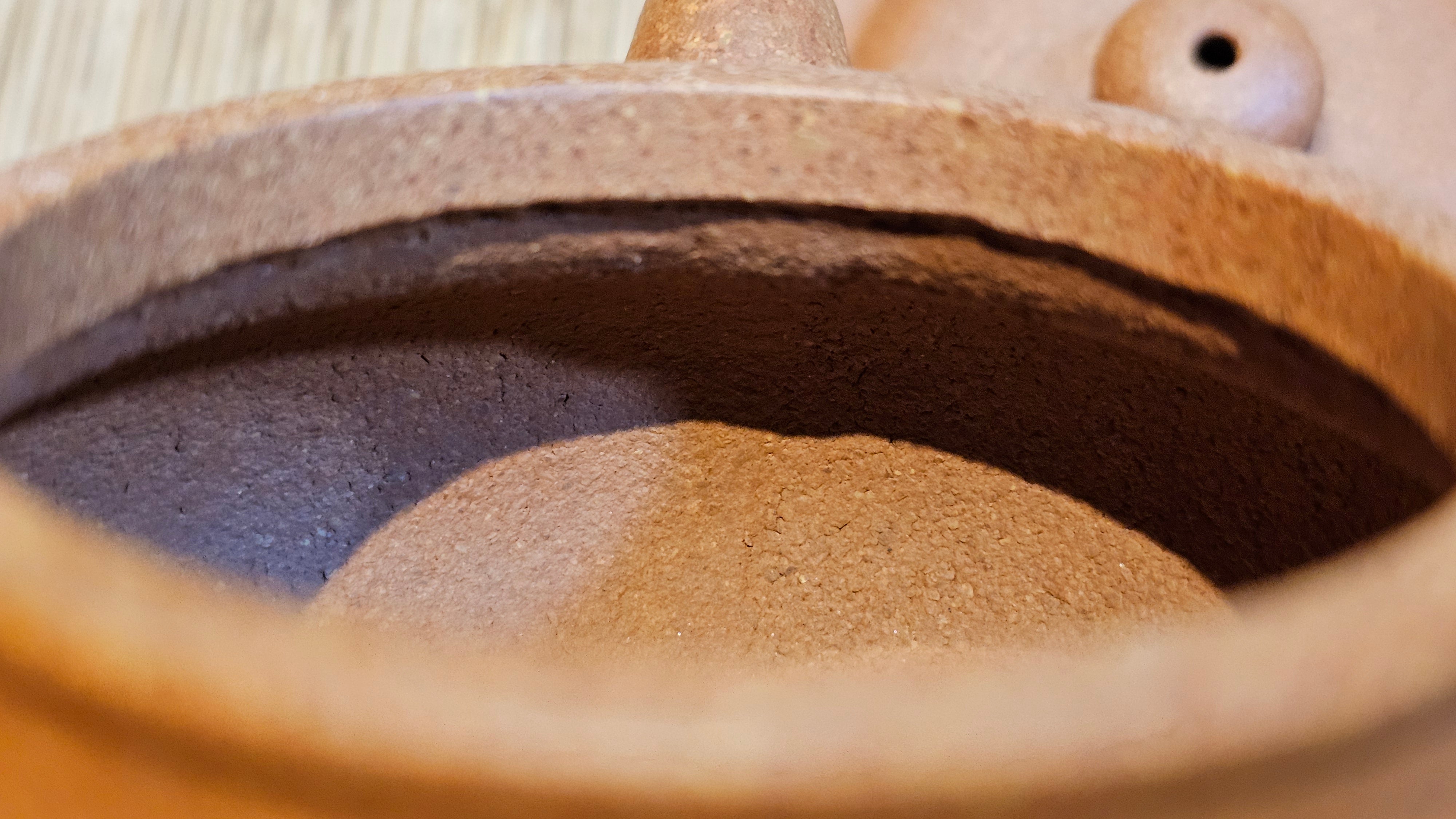 Fang Gu 仿古, 204.5ml, Huang Jiang Po Ni 黄降坡泥, by our Collaborative Craftsman Chen Fa Chu 陈法初 。