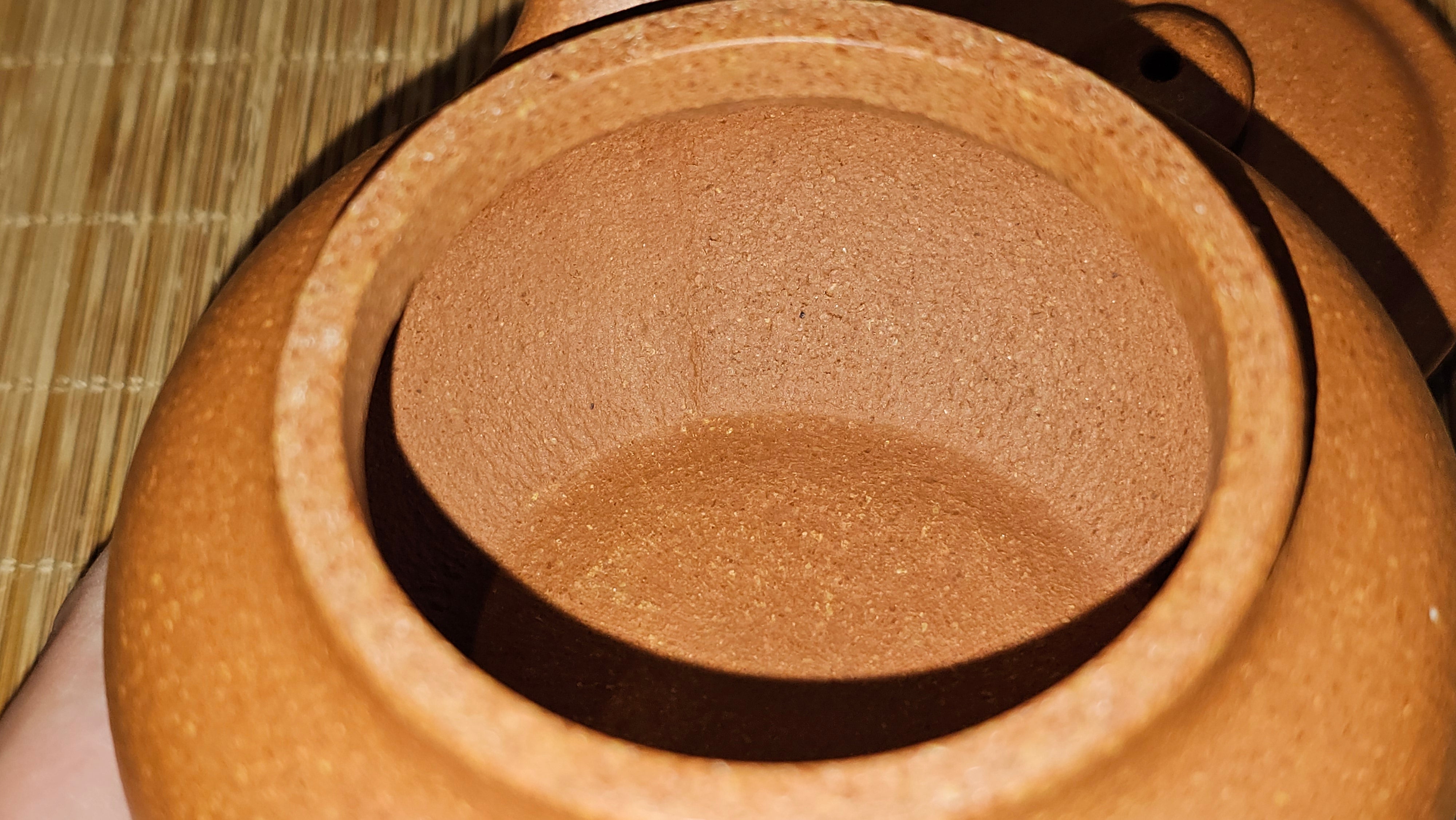 Fang Gu 仿古, 204.5ml, Huang Jiang Po Ni 黄降坡泥, by our Collaborative Craftsman Chen Fa Chu 陈法初 。