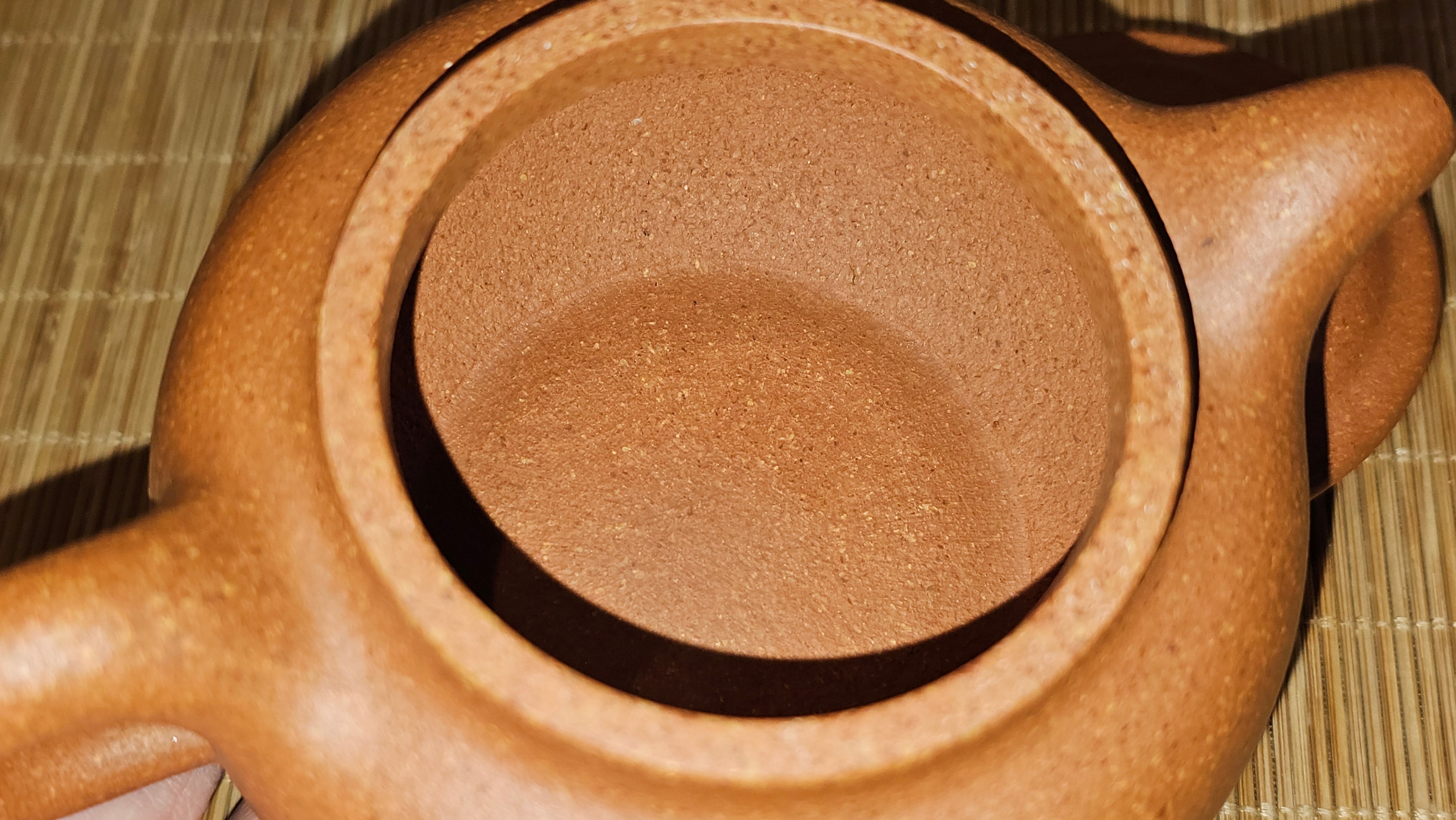 Fang Gu 仿古, 204.5ml, Huang Jiang Po Ni 黄降坡泥, by our Collaborative Craftsman Chen Fa Chu 陈法初 。