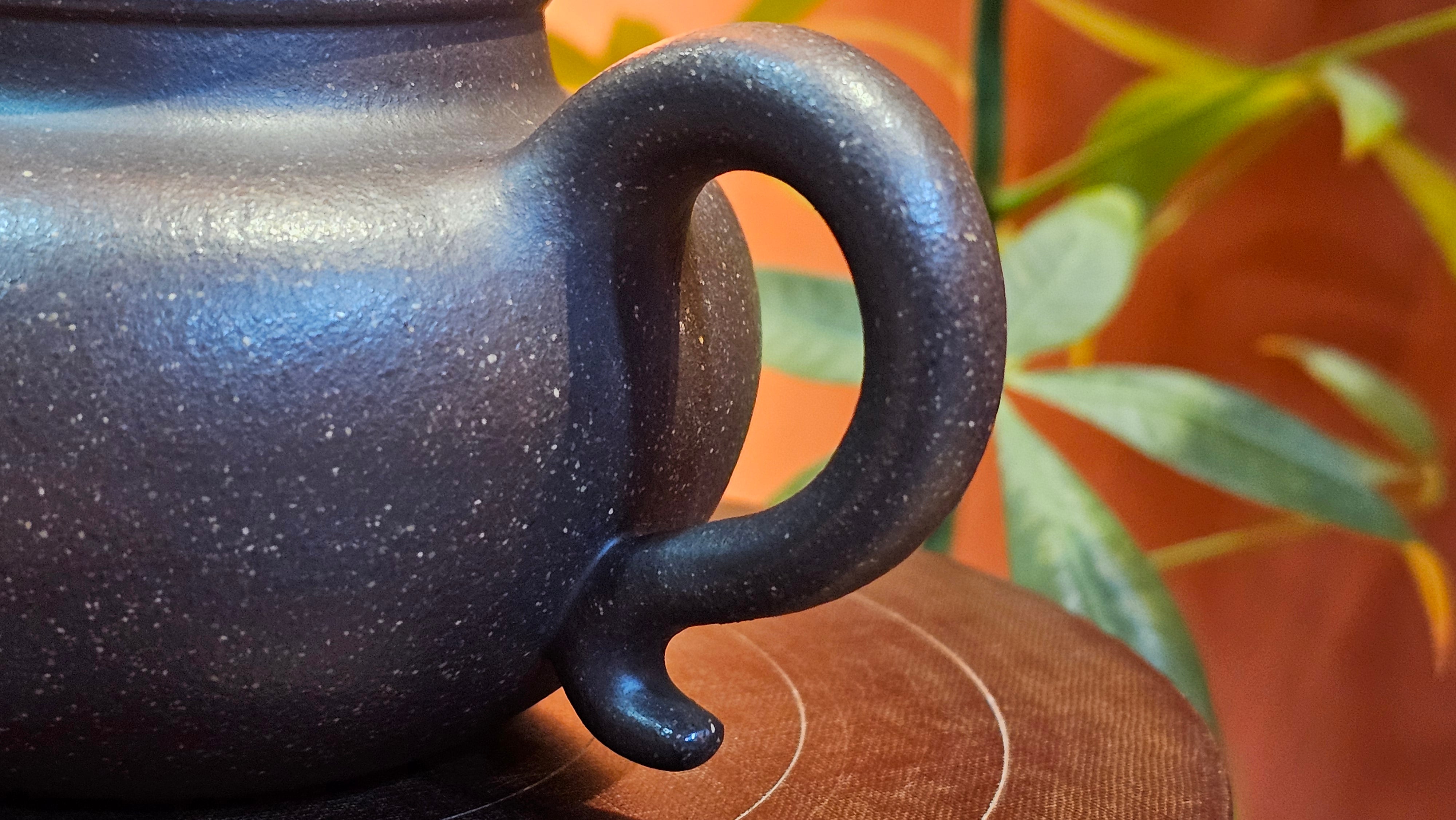 Lian Zi 莲子, 261.0ml, Lao Zi Ni 老紫泥 (Particular High Graininess, and Low Sieve Count), by Craftsman Chen Fa Chu 陈法初。