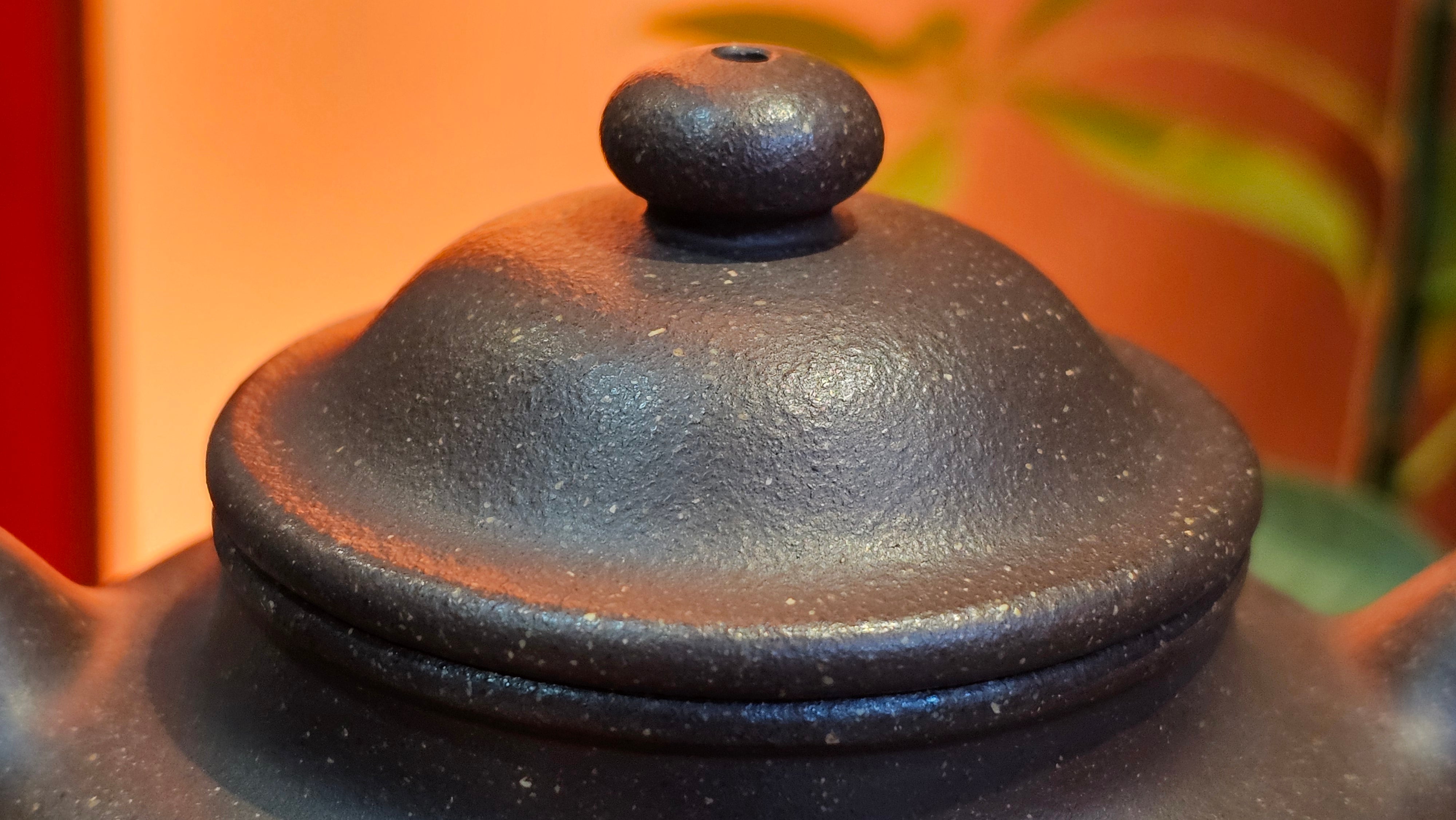 Lian Zi 莲子, 261.0ml, Lao Zi Ni 老紫泥 (Particular High Graininess, and Low Sieve Count), by Craftsman Chen Fa Chu 陈法初。